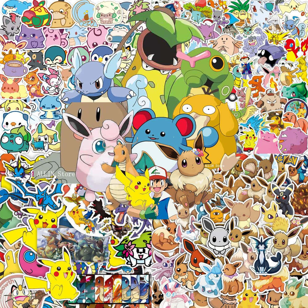 Pokemon Stickers 桌布 壁紙 — 一幅充滿活力的彩色寵物小精靈貼紙拼貼畫，以密集、俏皮的排列方式展示比卡超、伊貝及其他標誌性角色。