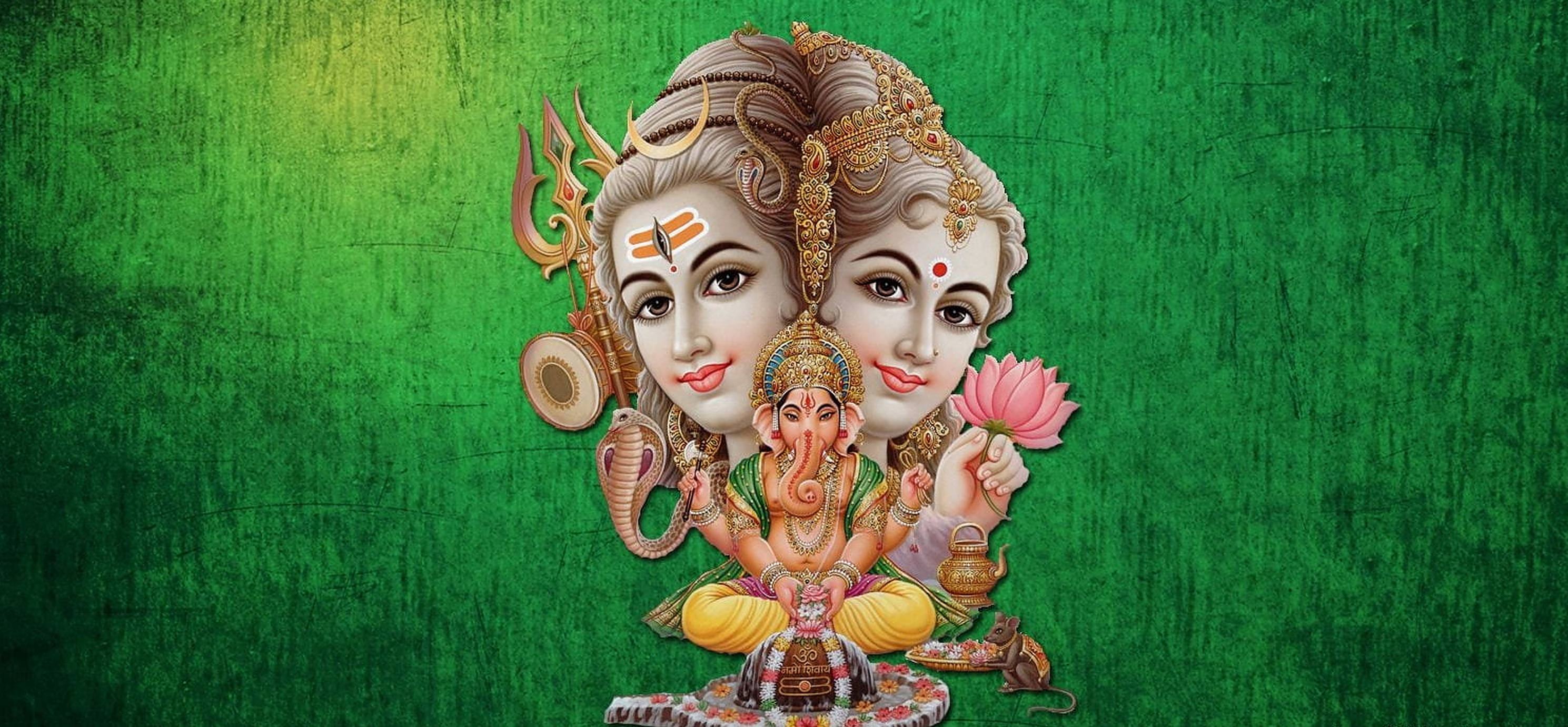 Hindu God 桌布 壁紙 — 一幅充滿活力的數碼插圖，描繪印度教神祇濕婆和帕爾瓦蒂與他們的兒子象頭神坐在裝飾華麗的基座上，背景為帶紋理的綠色。