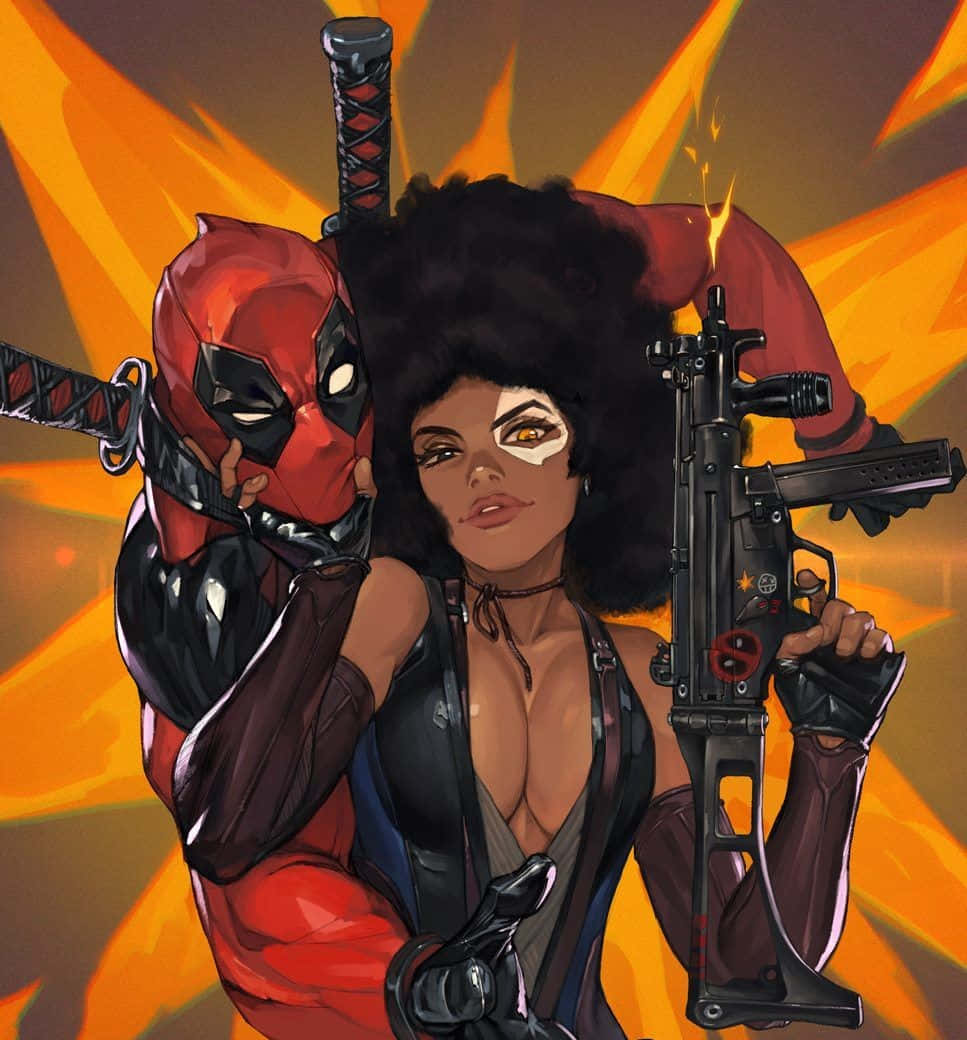 Deadpool And Domino 桌布 壁紙 — 一幅大膽的漫畫插圖，描繪死侍和一位爆炸頭女子在熾熱的橙色背景前手持機槍。