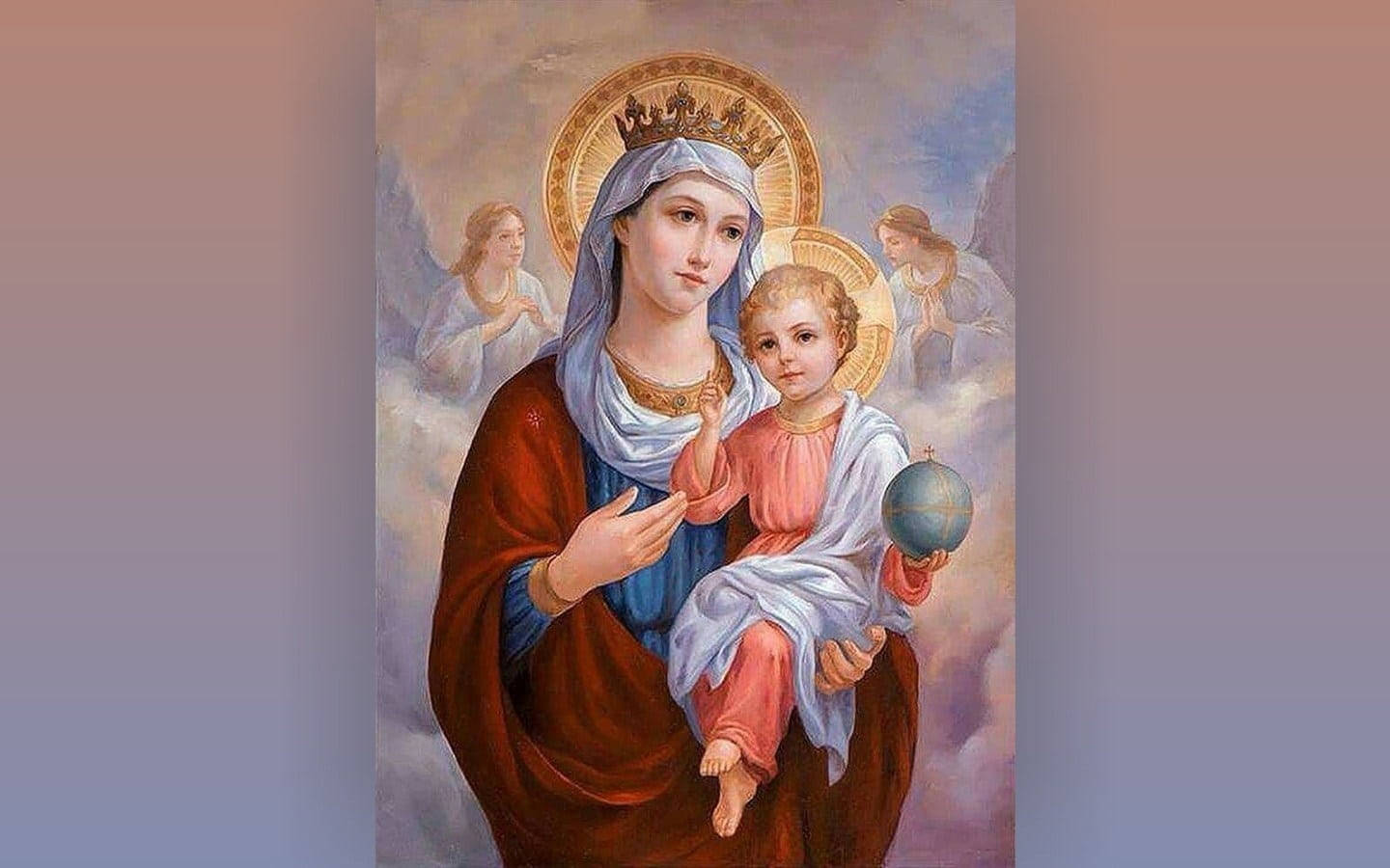 Mary 桌布 壁紙 — 一幅寧靜的宗教畫描繪聖母瑪利亞懷抱基督聖嬰，兩者均戴有光環，置身於柔和的雲彩和天使形象之中。