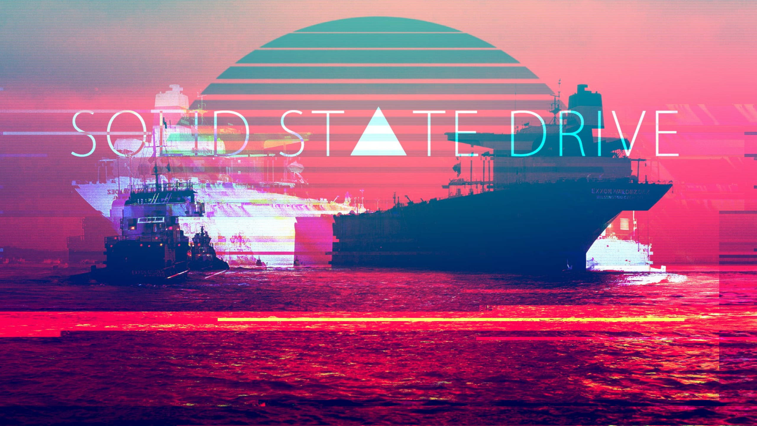 Sea Aesthetic 桌布 壁紙 — 一幅帶有故障效果的復古未來主義海景，船隻在條紋太陽下，粗體文字寫著 solid state drive。