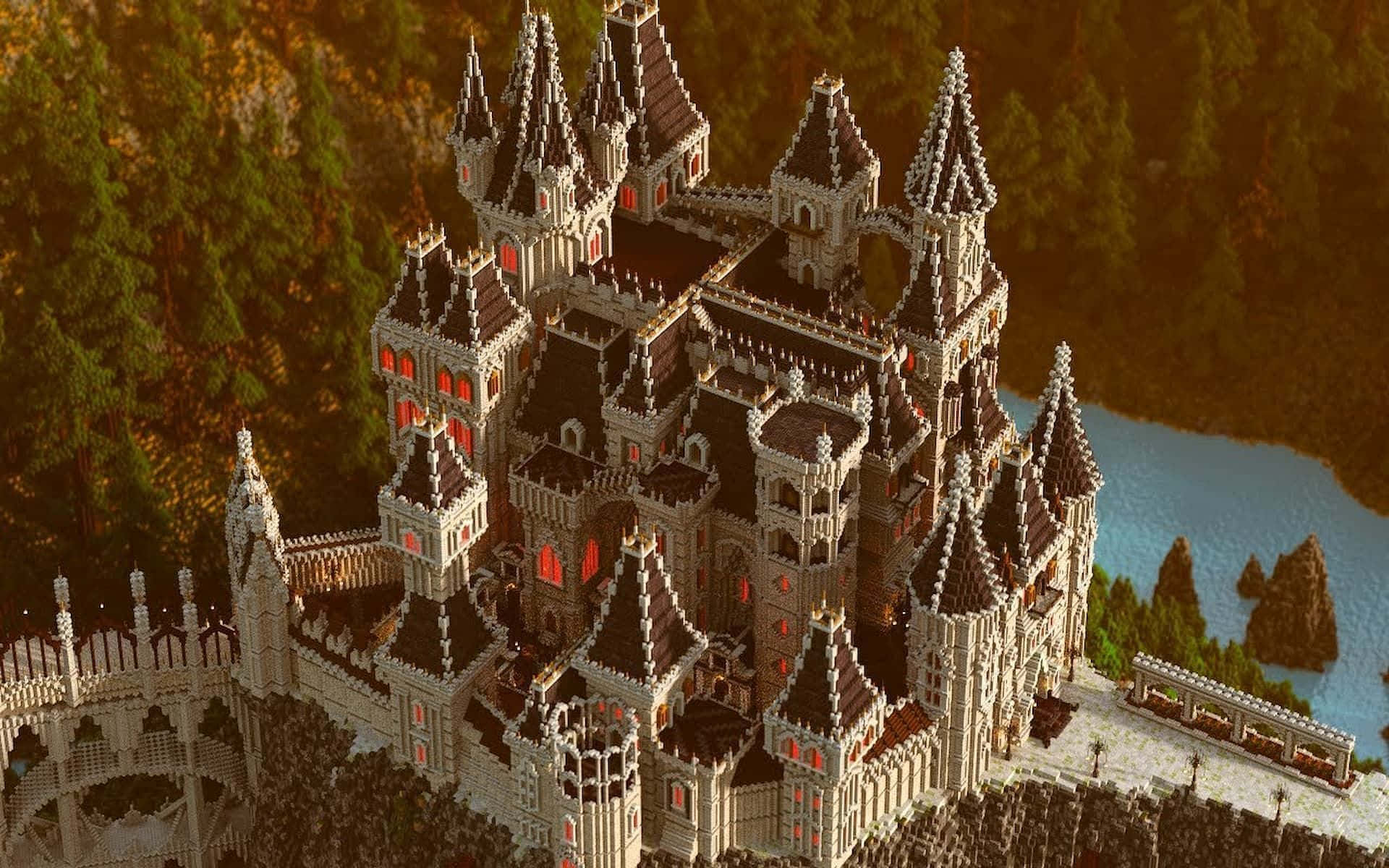 Minecraft Castles 桌布 壁紙 — 一座宏偉的哥德式城堡，帶有發光的紅色窗戶，棲息在懸崖上，俯瞰著被茂密森林環繞的寧靜湖泊。
