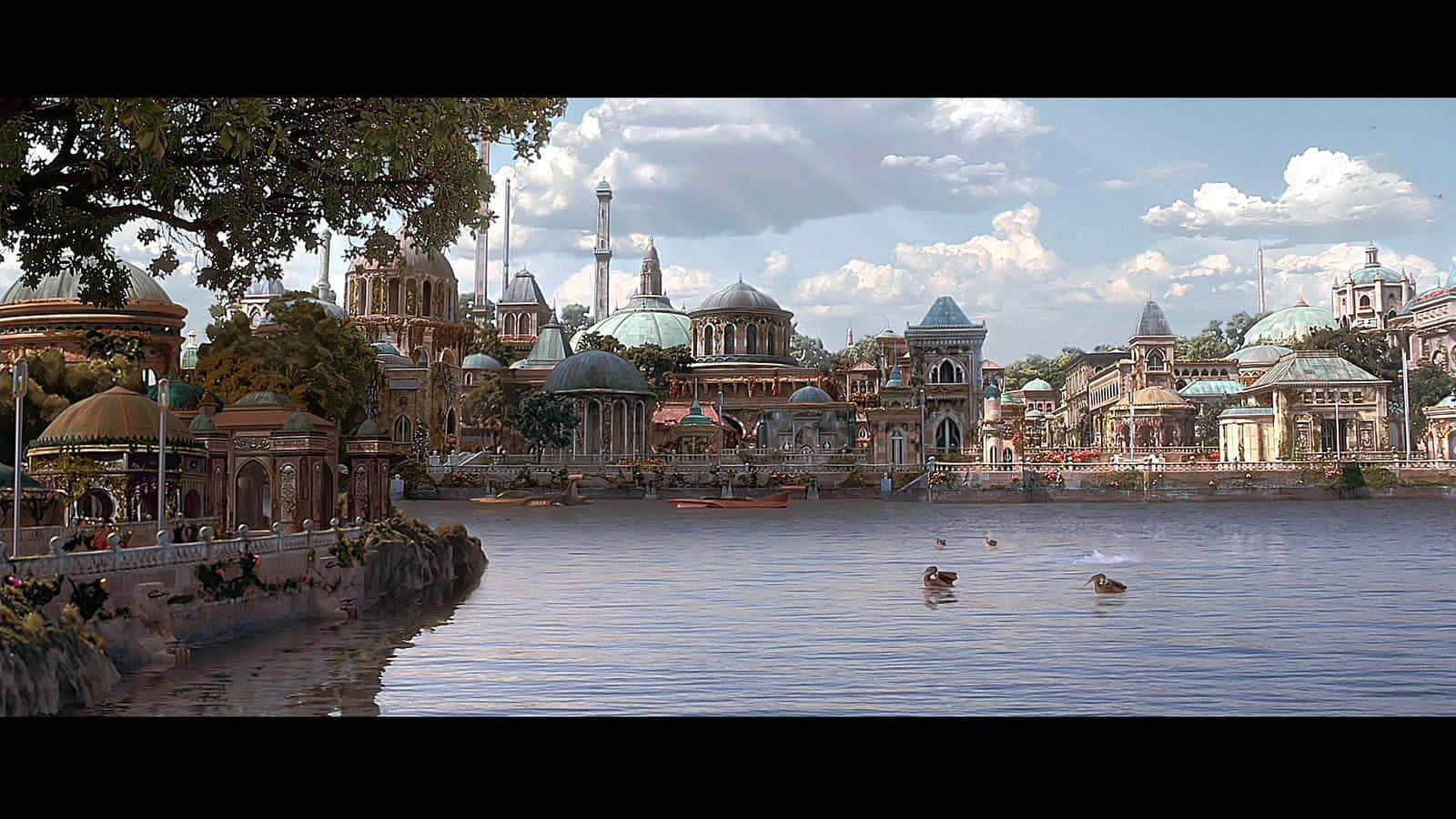 Naboo 桌布 壁紙 — 一座宏偉華麗的城市，擁有圓頂建築和塔樓，沿著平靜的河流排列，鴨子在部分多雲的天空下游泳。