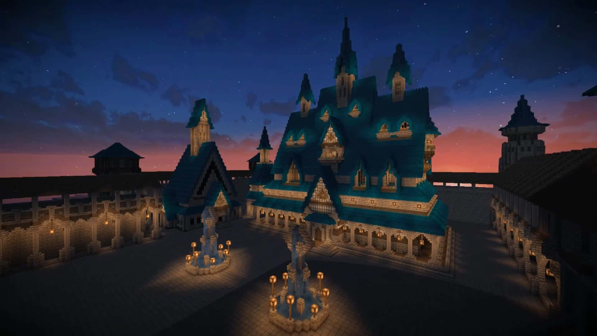 Minecraft Castles 桌布 壁紙 — 一座巨大的像素化城堡，擁有青綠色屋頂和發光的燈籠，矗立在帶有粉紅色和紫色條紋的暮色天空下。