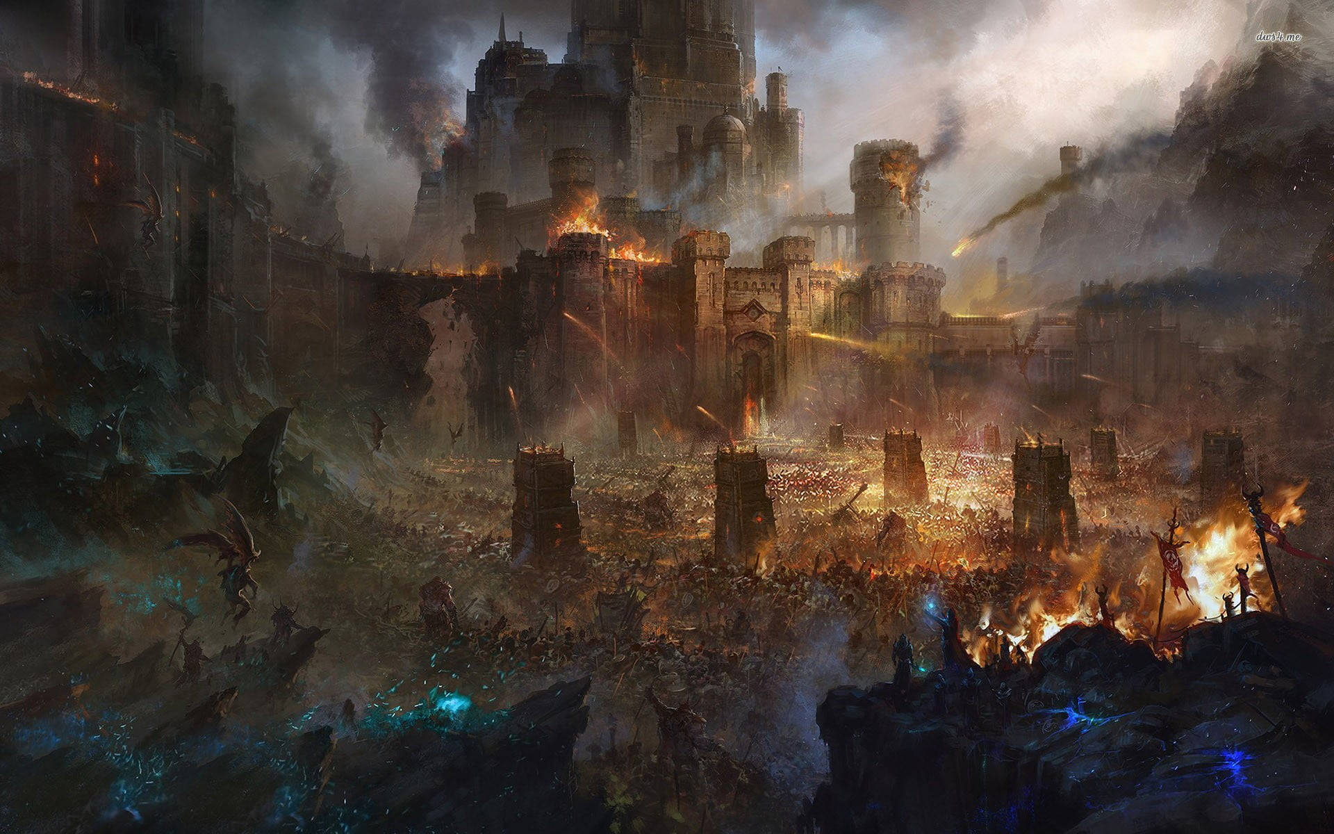Lord Of The Rings Landscape 桌布 壁紙 — 一座巨大的堡壘被一群黑暗生物圍攻，四周是熾熱的爆炸和滾滾濃煙。
