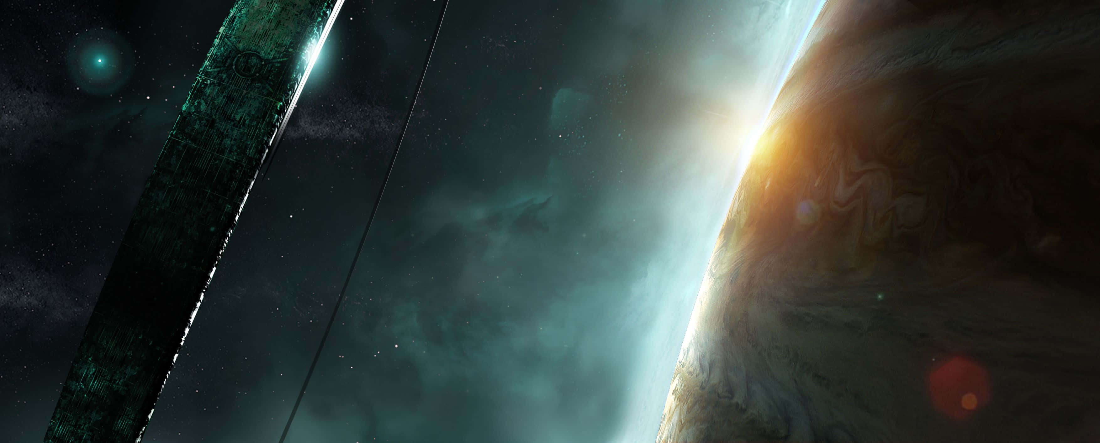 Halo Ring 桌布 壁紙 — 一座巨大的太空站在日出時分，在氣態巨行星旁邊發光，背景是旋轉的雲層和星場。