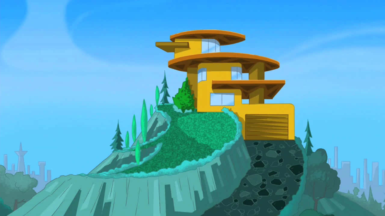 Phineas And Ferb 桌布 壁紙 — 一座明亮的黃色現代主義房屋坐落在鬱鬱蔥蔥的綠色懸崖上，俯瞰著晴朗藍天下遠處的城市天際線。