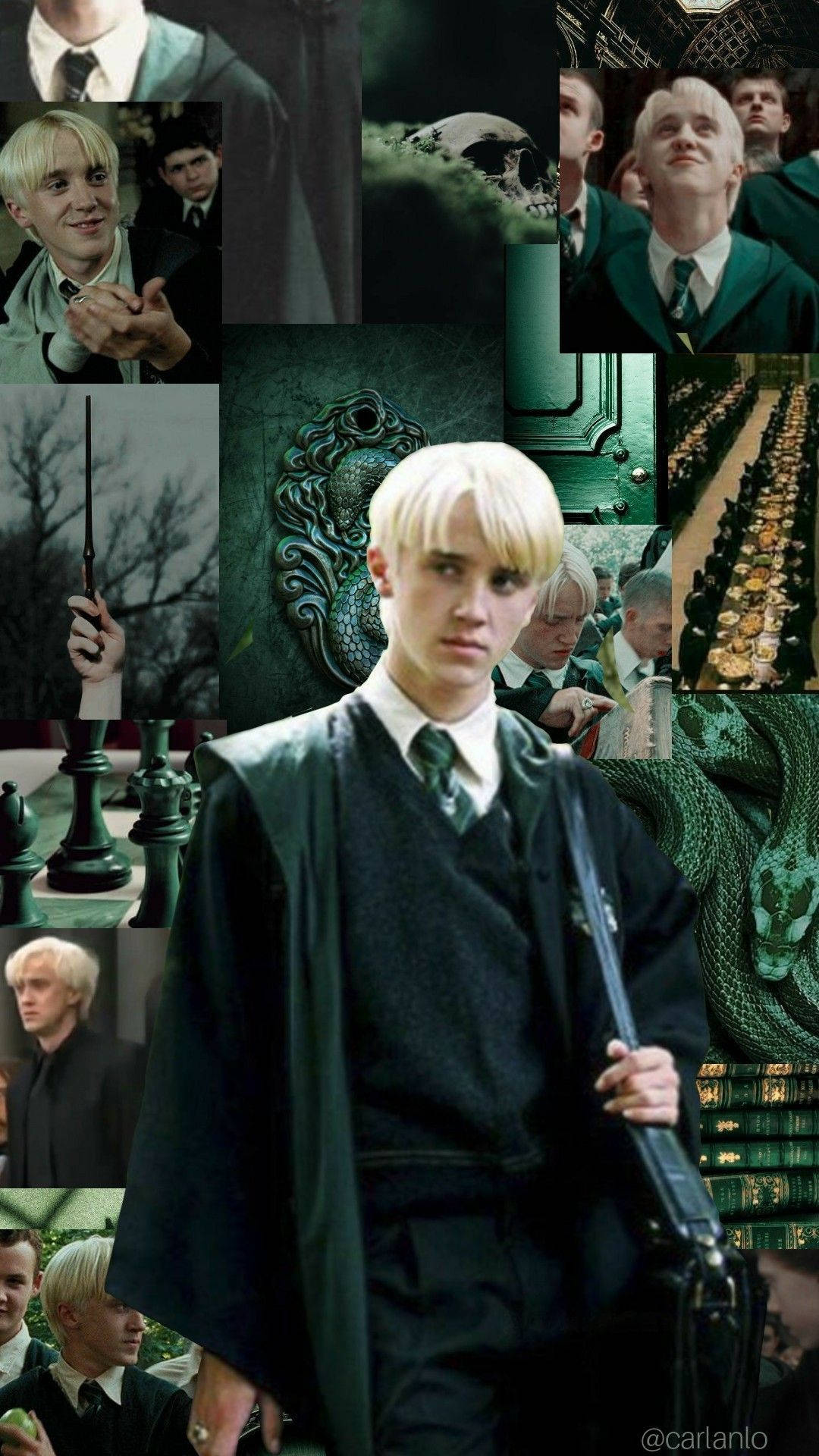 draco 桌布 壁紙 — 一張德拉科·馬爾福穿著史萊哲林長袍，在深綠色裝飾和棋子中手持魔杖的拼貼畫。
