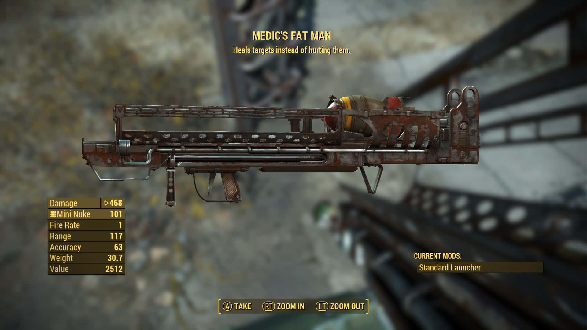Fallout 4 Fat Man 桌布 壁紙 — 一把標有「Medic's Fat Man」的生鏽未來武器漂浮在遊戲選單中，附有統計數據和治療描述。