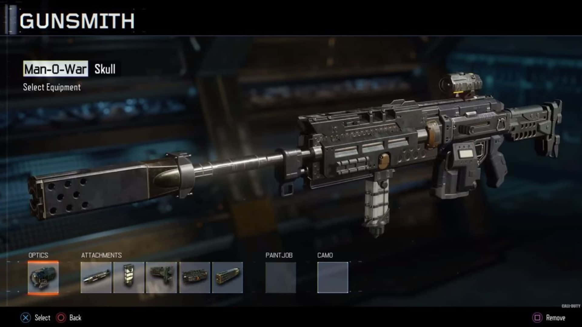 Call Of Duty Weapons 桌布 壁紙 — 一把詳細的黑色突擊步槍，帶有骷髏迷彩和槍口制退器，顯示在遊戲的槍匠選單中。