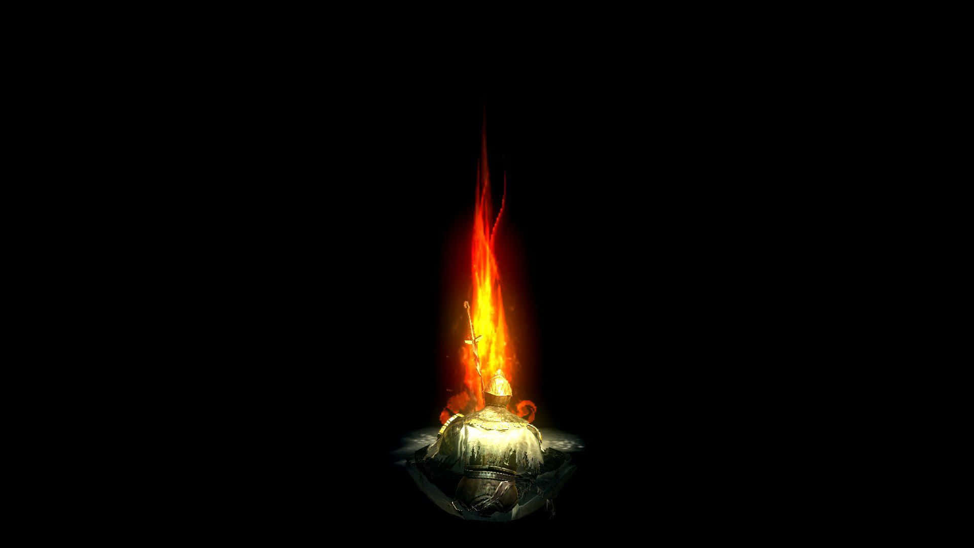 Dark Souls Bonfire 桌布 壁紙 — 一支燃燒的火把在漆黑的背景下投射出溫暖的橙色光芒。