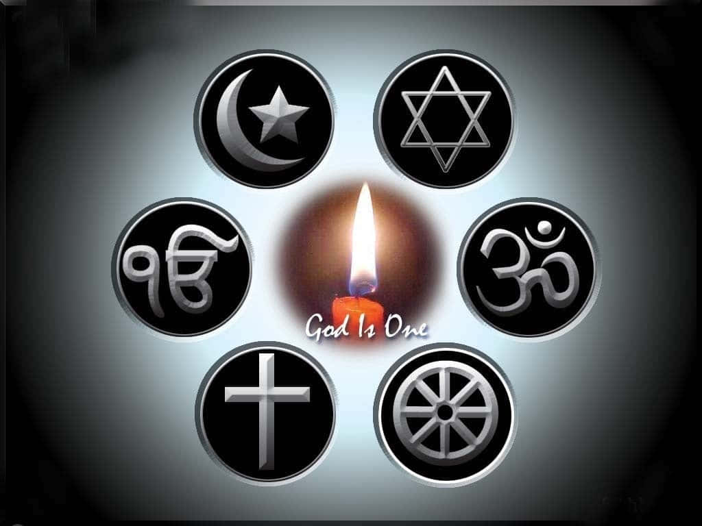 Theology 桌布 壁紙 — 一支發光的蠟燭，周圍環繞著代表全球信仰的六個宗教符號，背景為漸變灰色。