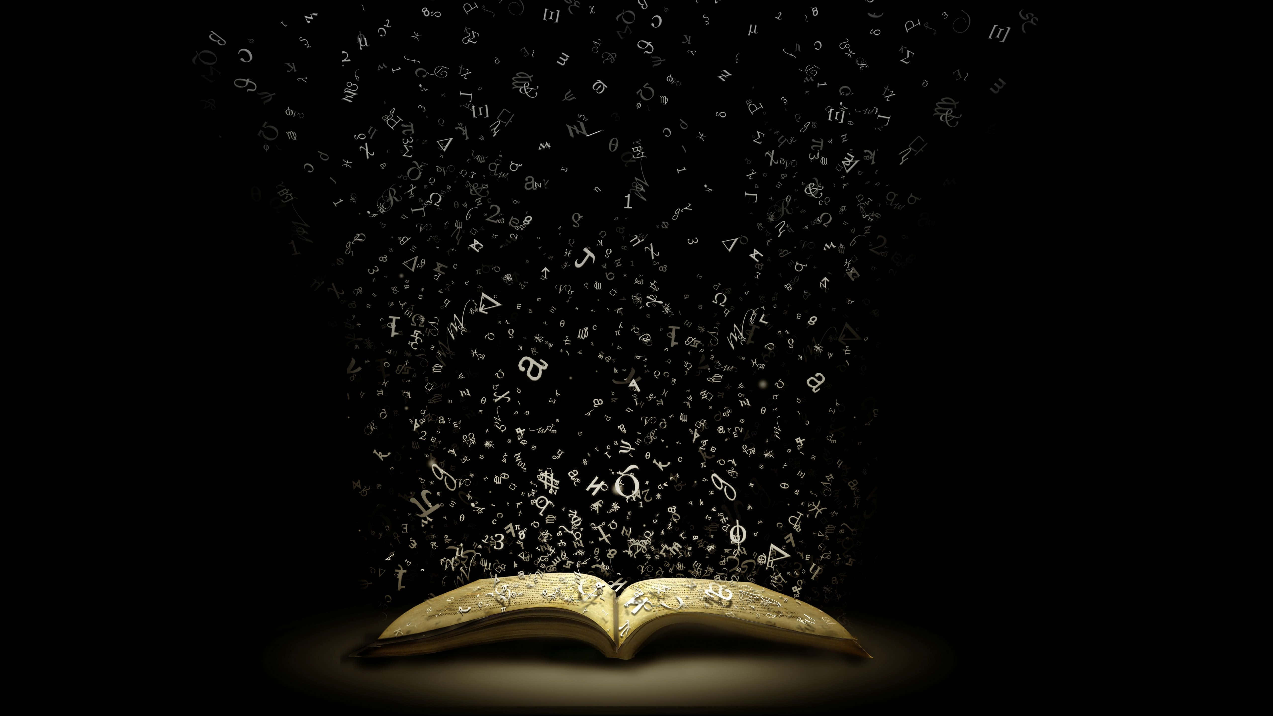 Grimoire 桌布 壁紙 — 一本打開的金色書本散發出發光的字母，在黑暗背景中向上飄浮。