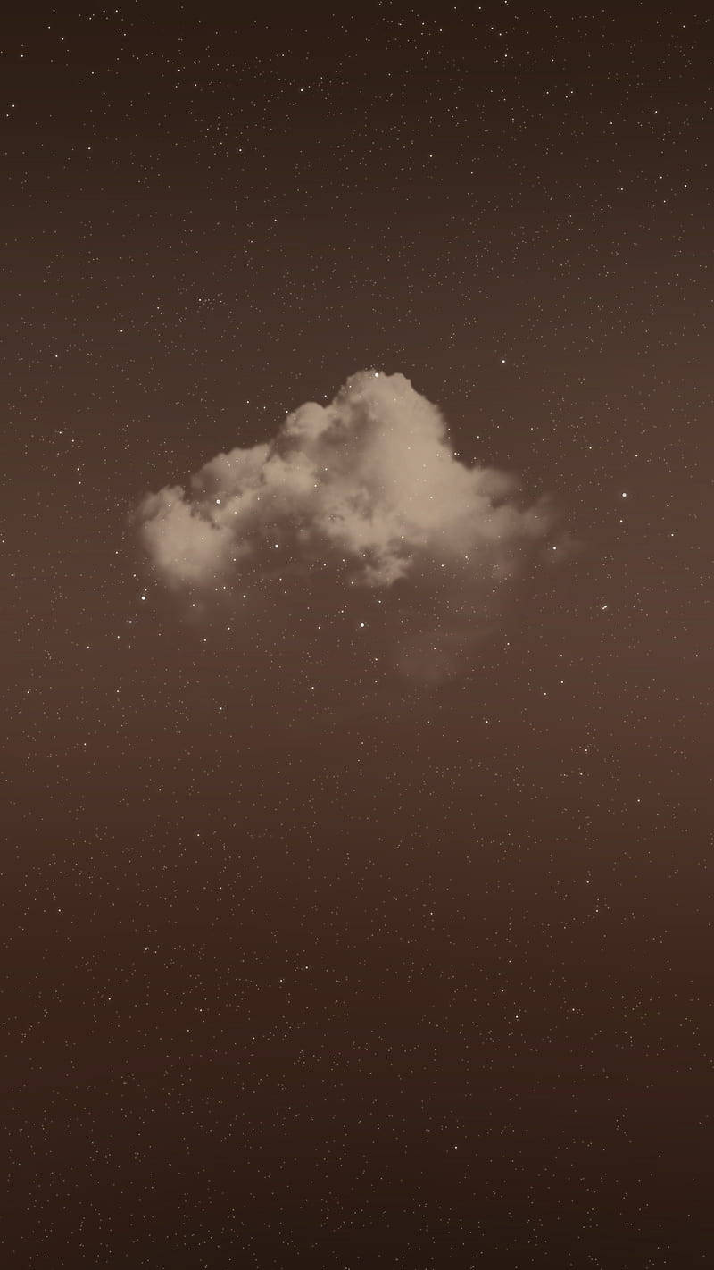  壁紙 — 一朵孤雲在溫暖的深褐色調的星空夜空中飄移。