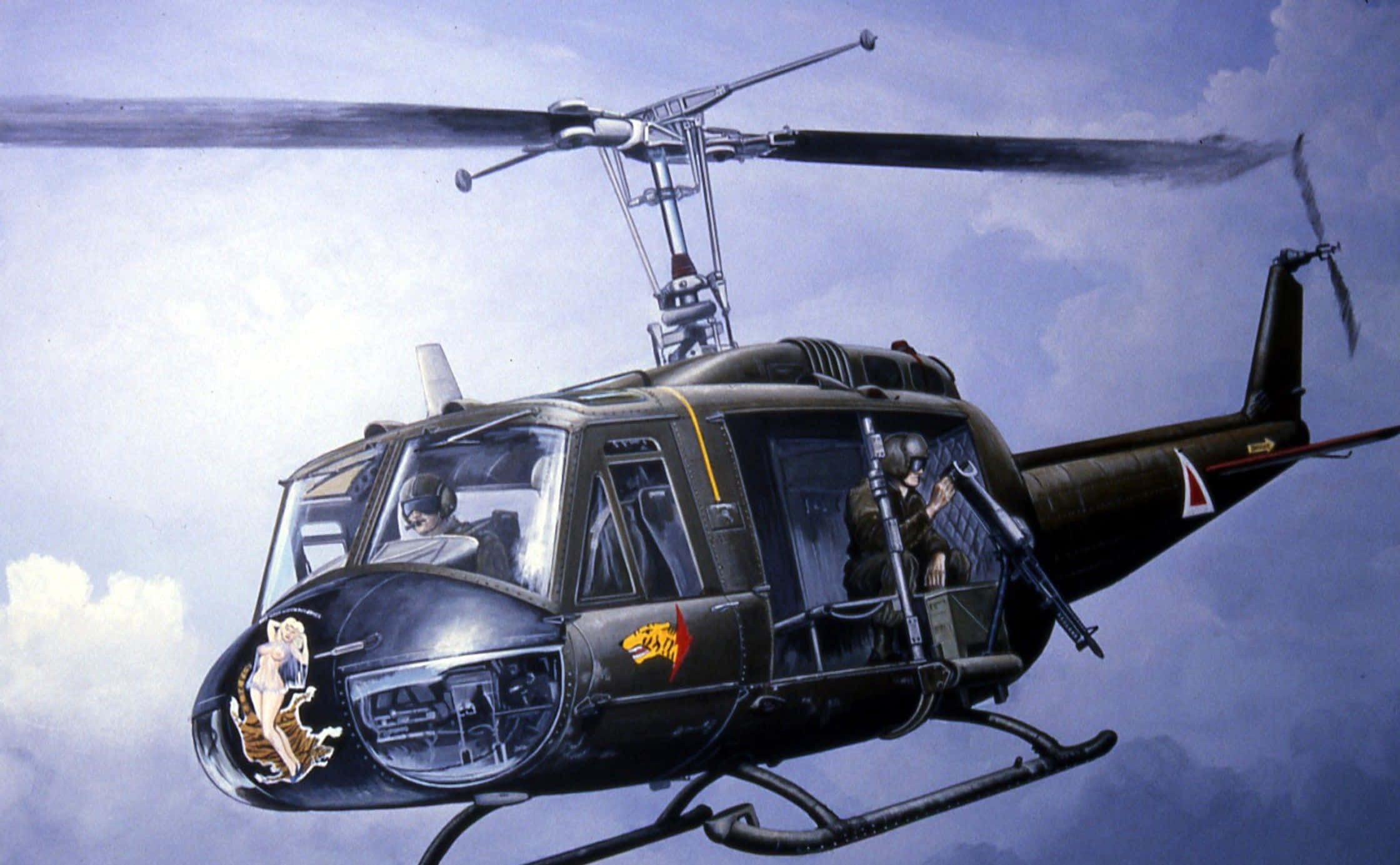 直升機 桌布 壁紙 — 一架黑色軍用直升機載著士兵在多雲的天空中飛行。