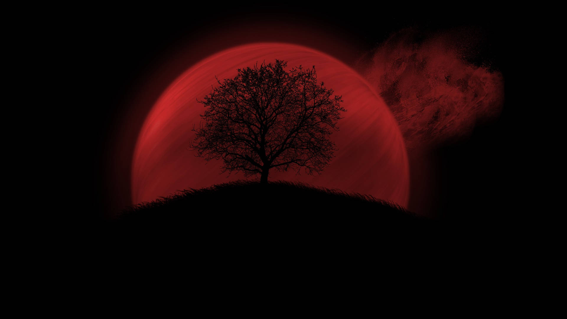 Moon Night Sky 桌布 壁紙 — 一棵孤獨無葉的樹，在黑暗的山坡上，以巨大發光的紅色太陽和旋轉的紅色雲彩為背景，形成剪影。