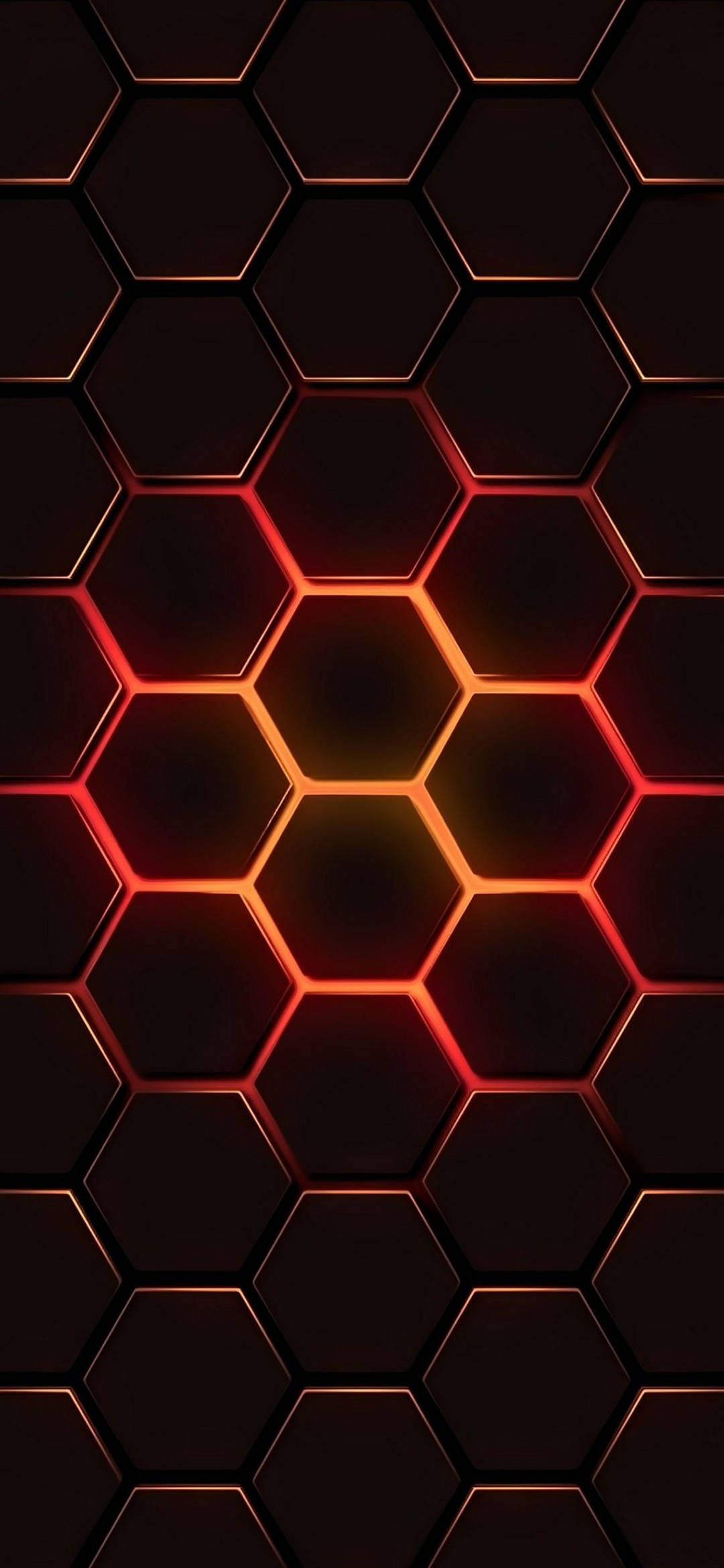 Honeycomb 桌布 壁紙 — 一款深色幾何圖案牆紙，由發光的紅色六角形瓷磚組成，中心散發出溫暖的光芒。