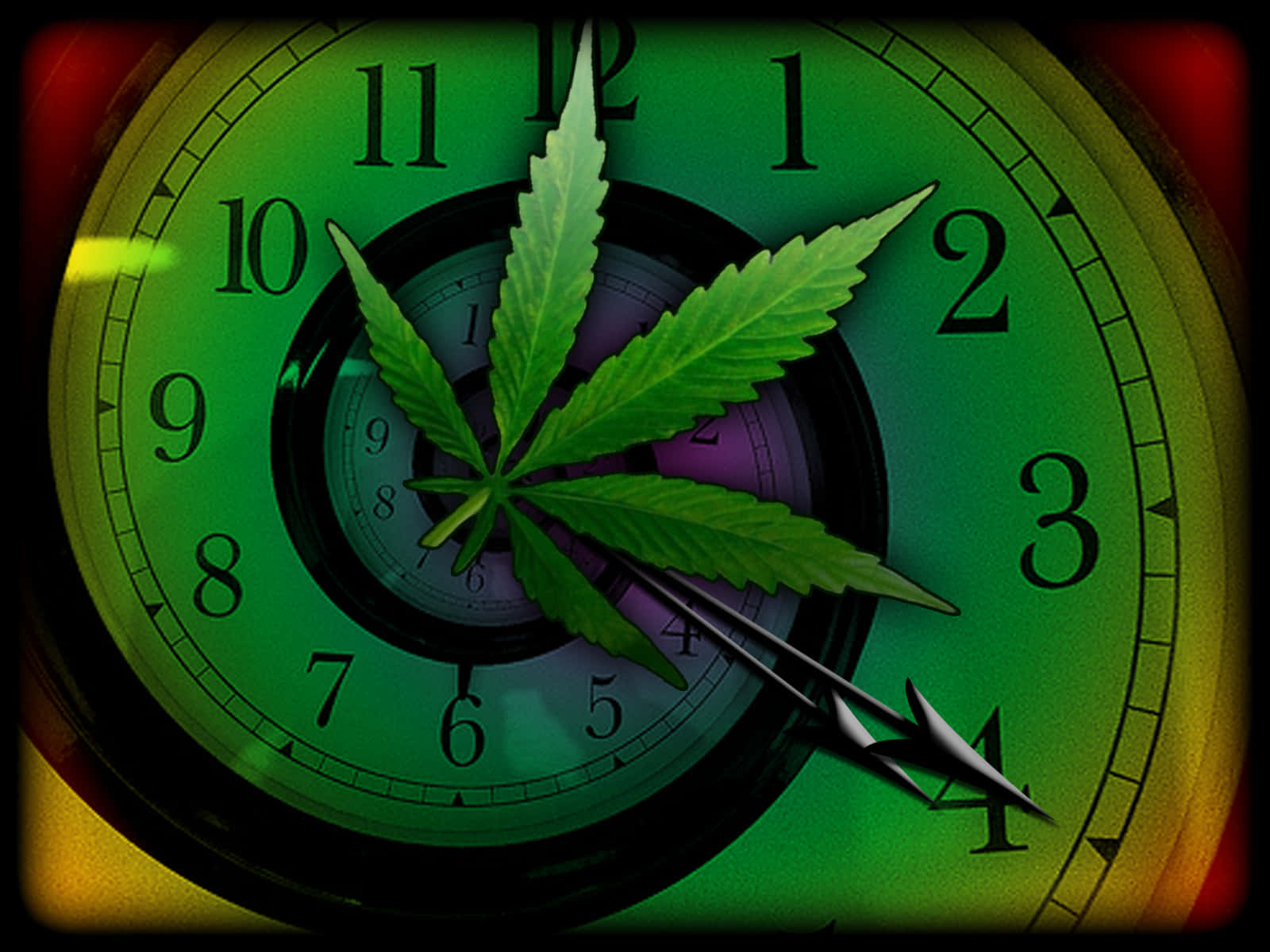 迷幻 桌布 壁紙 — 一片充滿活力的綠色大麻葉覆蓋在發光的時鐘錶盤上，錶盤帶有粗體數字和金屬指針，背景為漸變色。