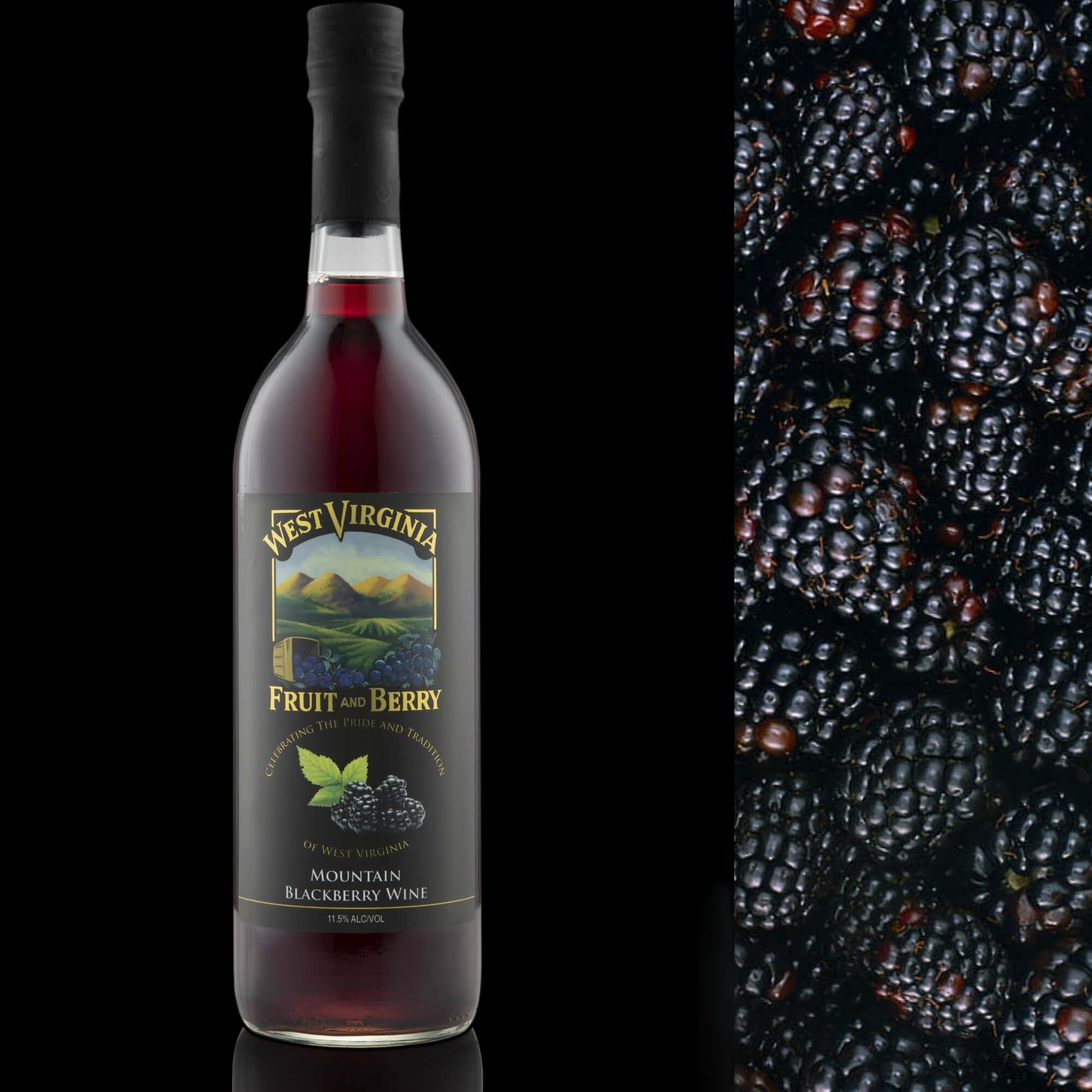 Blackberry Wine 桌布 壁紙 — 一瓶西維珍尼亞山黑莓酒放在一顆顆光澤黑莓的特寫旁邊，背景是純黑色。