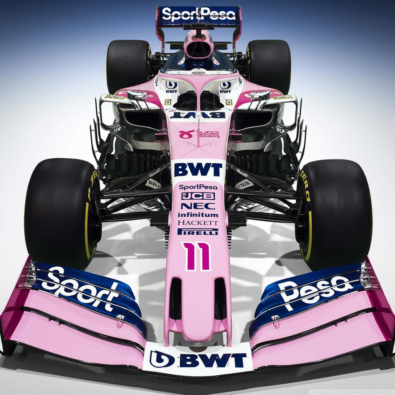F1 2019 桌布 壁紙 — 一級方程式賽車粉藍色正面視圖，車身號碼11，贊助商標誌，背景為工作室漸變色。