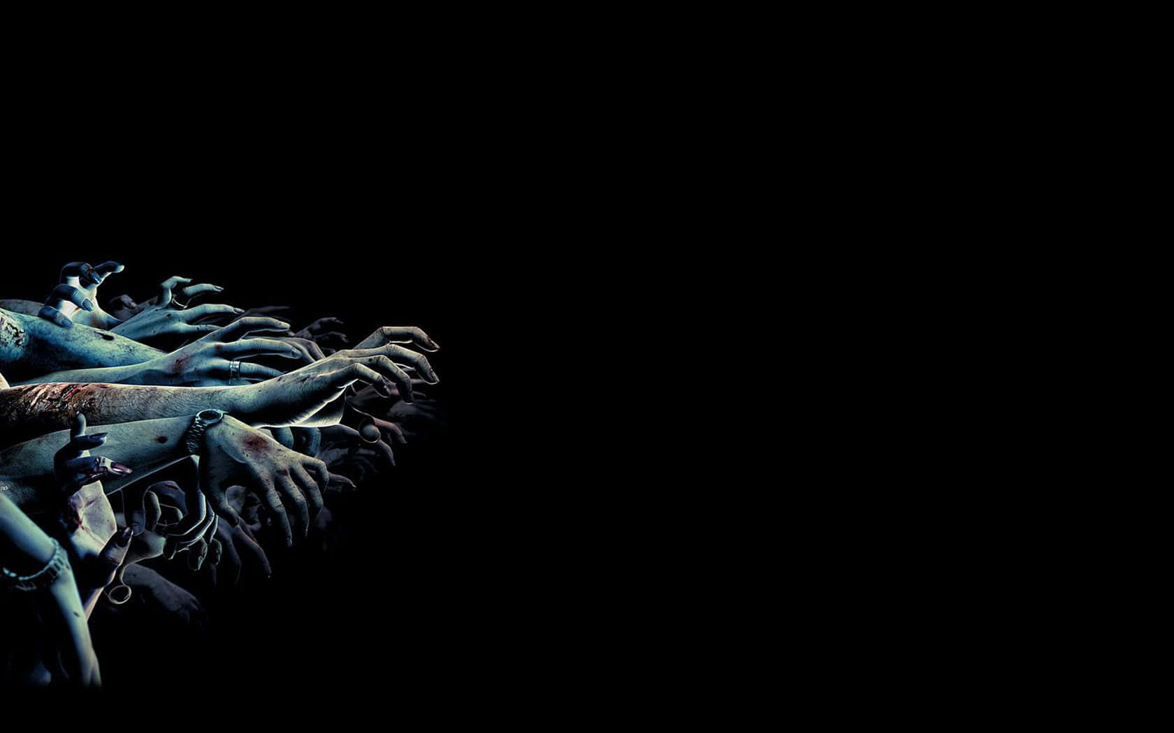 Dark Hand 桌布 壁紙 — 一組令人毛骨悚然的蒼白殭屍手，從黑暗中伸出，帶有血淋淋的指甲和可見的傷口。