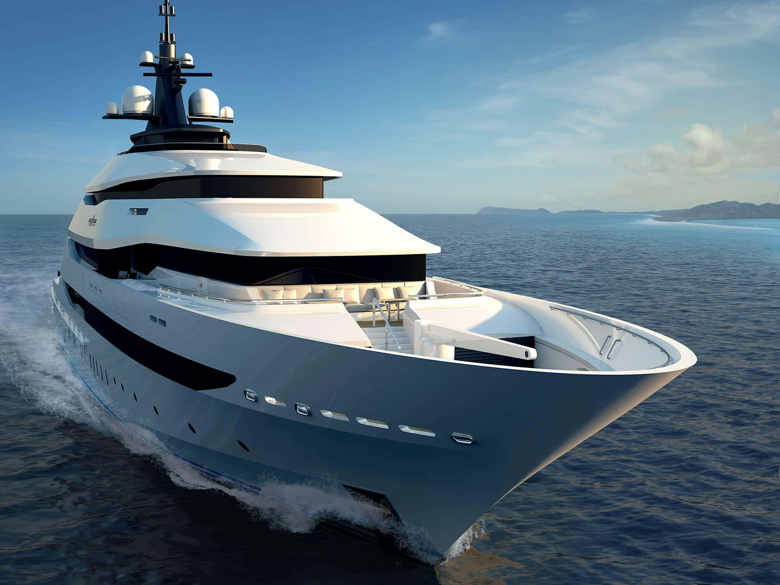 Yacht 桌布 壁紙 — 一艘時尚的白色豪華遊艇在晴朗的天空下劃過平靜的藍色水域，遠處可見陸地。