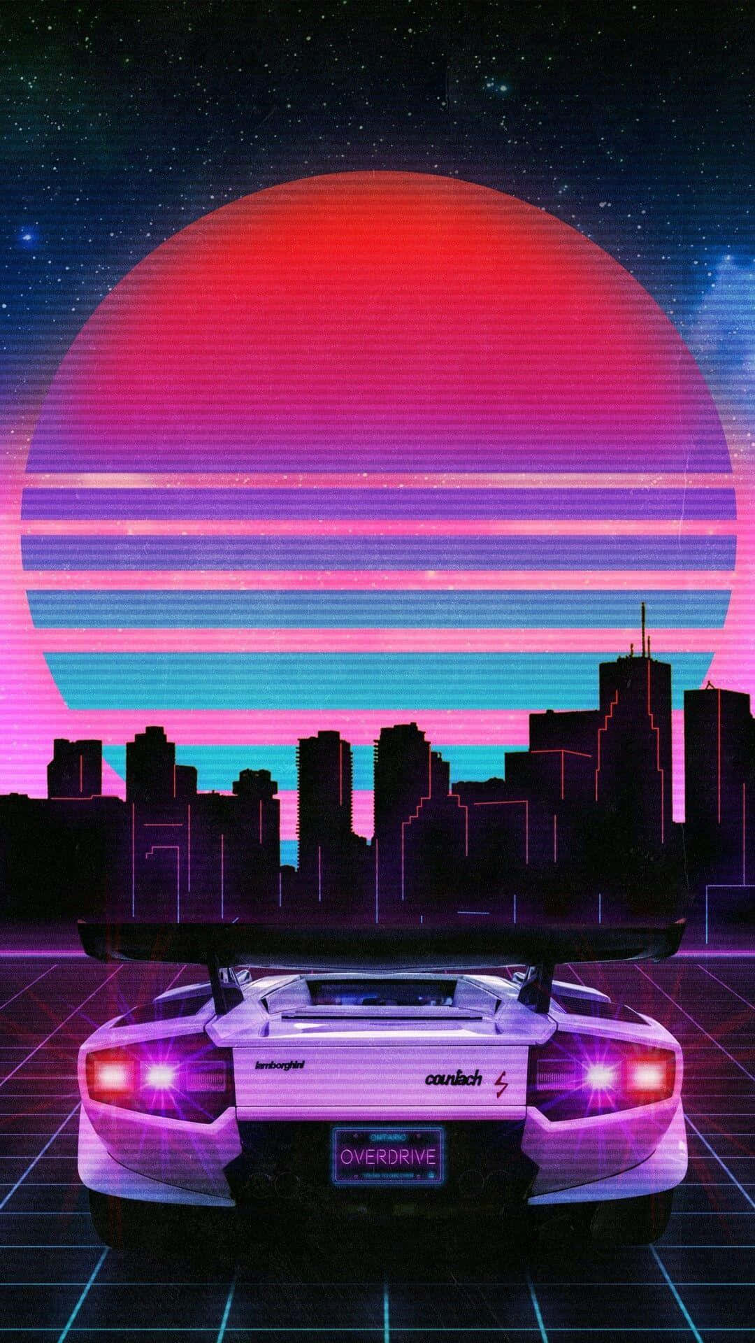 復古美學 桌布 壁紙 — 一輛復古未來風格的跑車在巨大像素化夕陽下發光，背景是霓虹城市天際線。