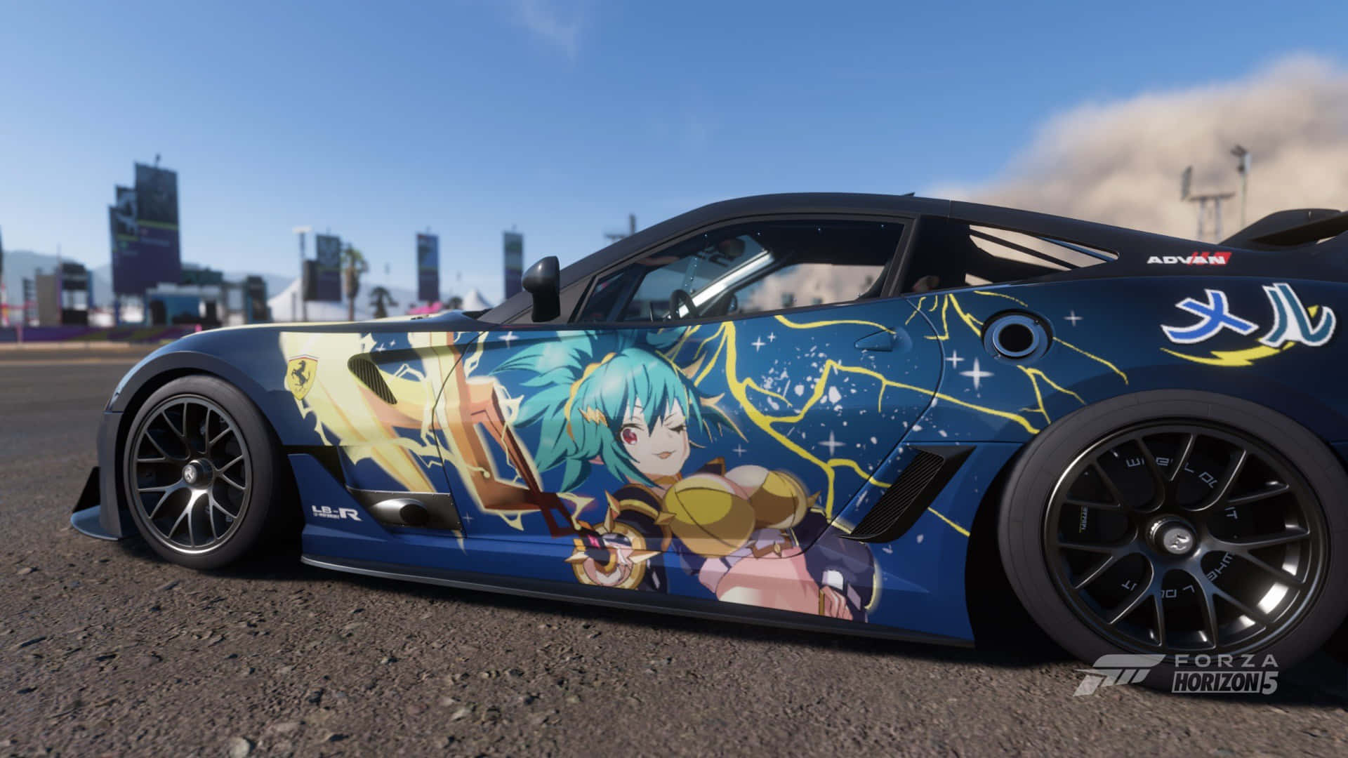 一輛擁有藍色車漆的汽車 壁紙