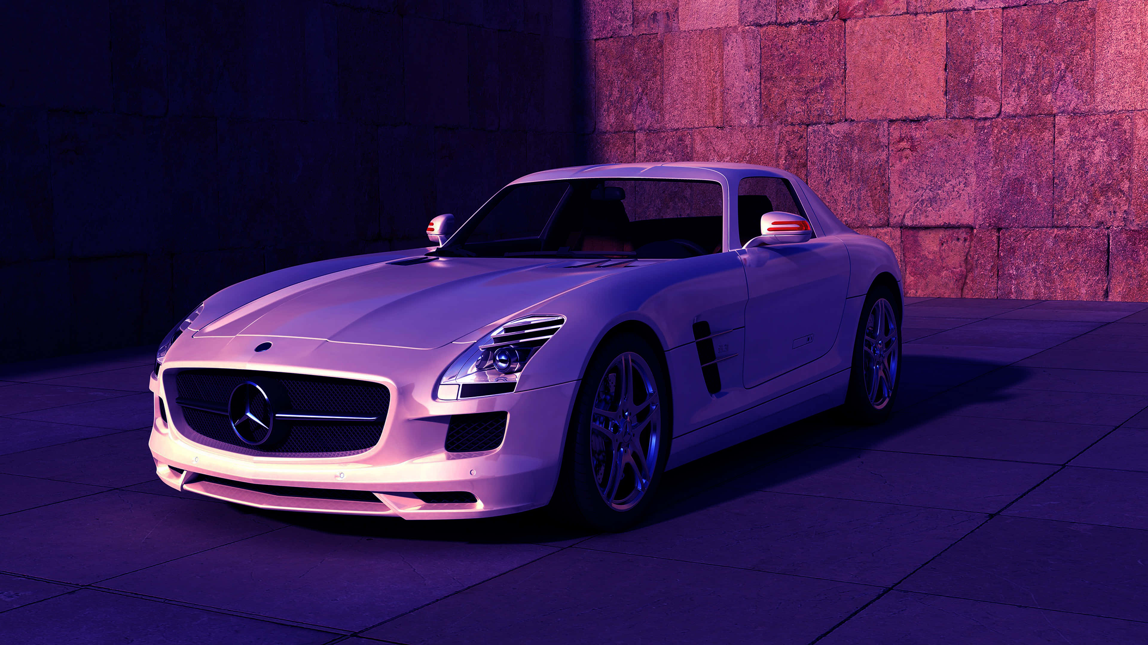4K Mercedes 桌布 壁紙 — 一輛時尚的白色Mercedes SLS AMG跑車在夜間的石牆背景下，在紫色霓虹燈下閃耀。