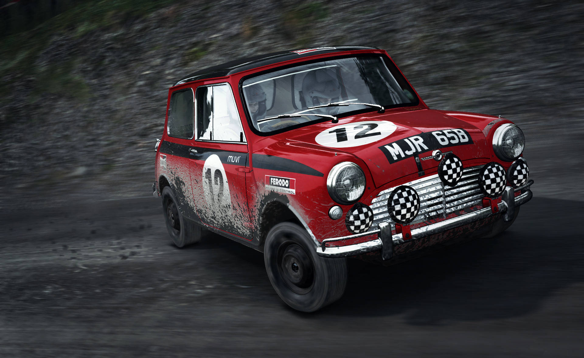 Dirt Rally Mini Cooper S 壁紙 — 一輛沾滿泥巴的紅色復古迷你拉力賽車在岩石土路上飛馳。