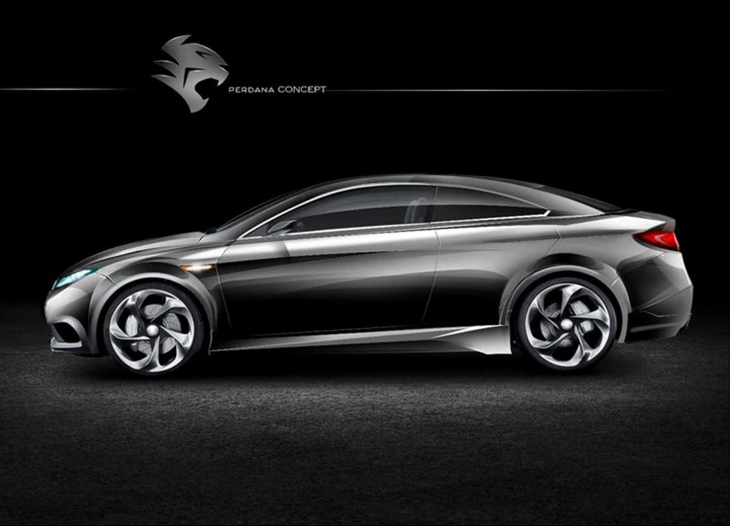 Proton 桌布 壁紙 — 一輛流線型銀色概念車，帶有空氣動力學曲線和發光車頭燈，在黑暗的攝影棚背景下蓄勢待發。