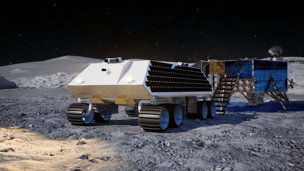 Lunar Rover 桌布 壁紙 — 一輛配備太陽能板的未來月球車停靠在一個棲息艙旁，位於繁星點點的月球表面。