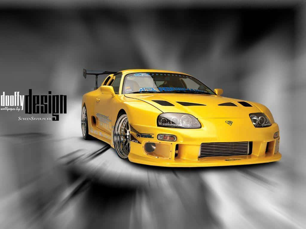 Modified Car 桌布 壁紙 — 一輛鮮黃色改裝跑車配備後擾流板和定制車身套件，在模糊灰階動態背景前疾速前進。