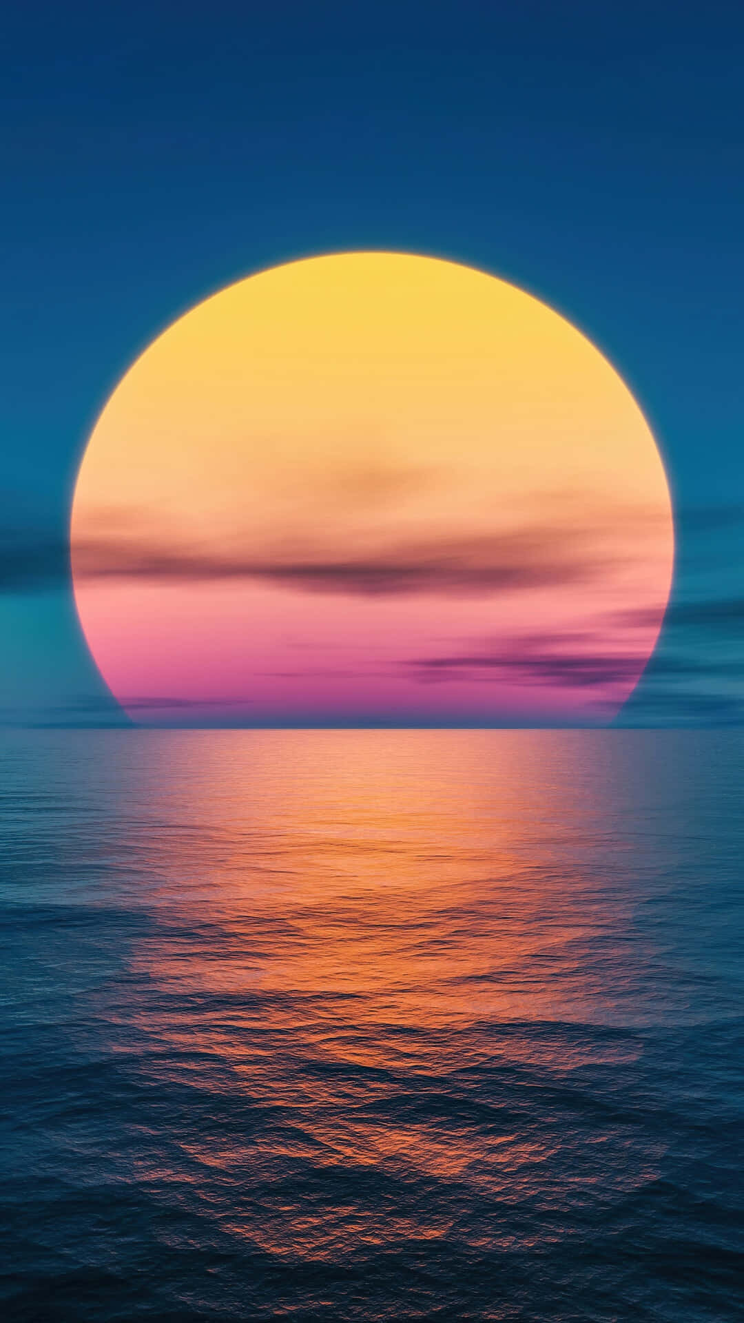 Sunset Ocean 桌布 壁紙 — 一輪巨大的太陽在平靜的海面上落下，將鮮豔的橙色、粉紅色和藍色色調灑滿天空和海洋。