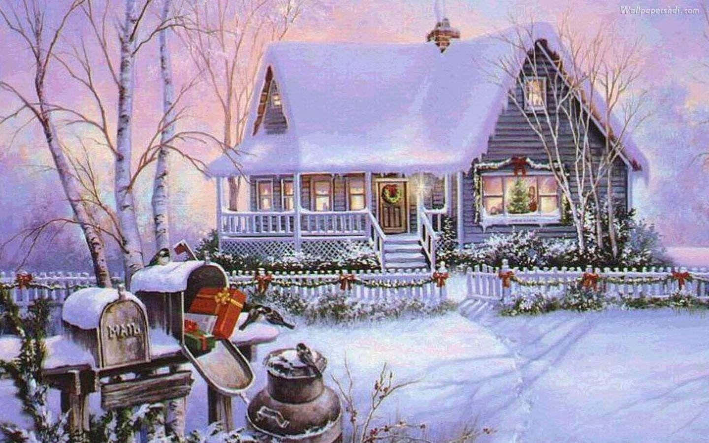 Snowy Christmas 桌布 壁紙 — 一間舒適的雪覆蓋小屋，窗戶透出溫暖燈光，裝飾過的郵箱在冬日暮色場景中。