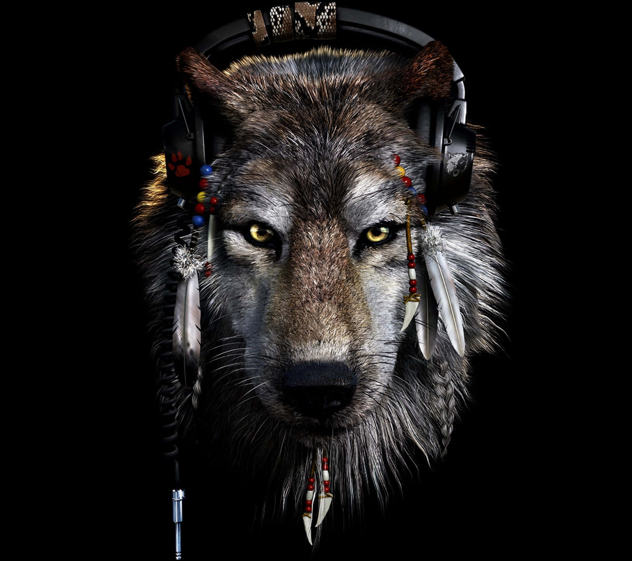Lone Wolf 桌布 壁紙 — 一隻兇猛的狼，有著發光的黃色眼睛，戴著裝飾有羽毛、珠子和部落飾品的華麗耳機，背景為黑色。