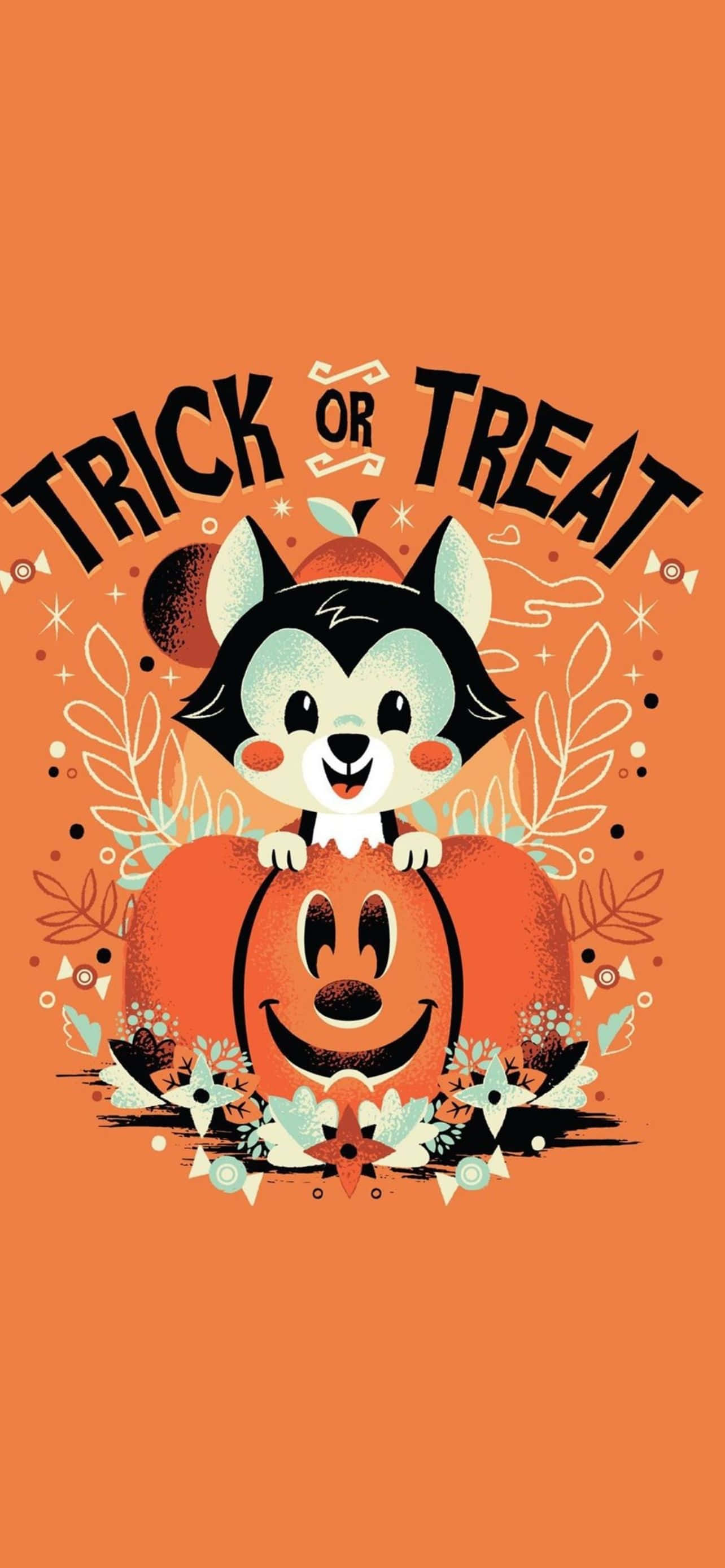 萬聖節 iPhone 壁紙 桌布 壁紙 — 一隻可愛的卡通狐狸戴著南瓜帽，在'Trick or Treat'文字下從微笑的南瓜燈上方探出頭來。