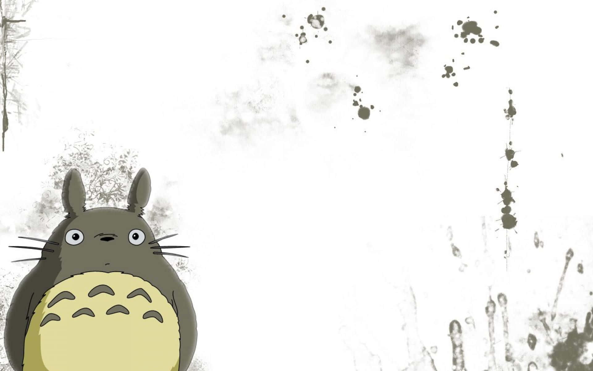 my neighbor totoro 桌布 壁紙 — 一隻可愛的灰色動畫生物，有大眼睛和黃色肚子，站在有墨水飛濺的白色背景前。