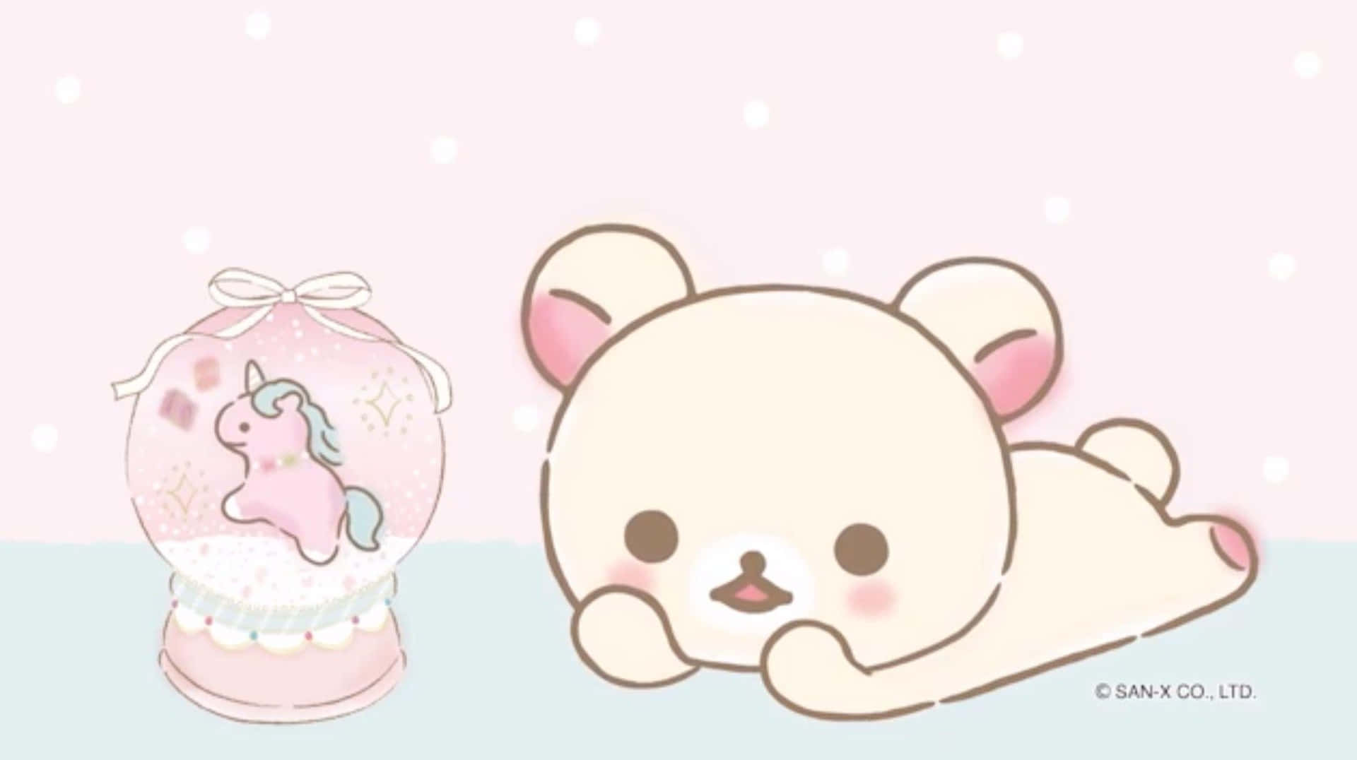 一隻卡通熊躺在一個有獨角獸的雪花球旁邊。 — 鬆弛熊 GIF 壁紙