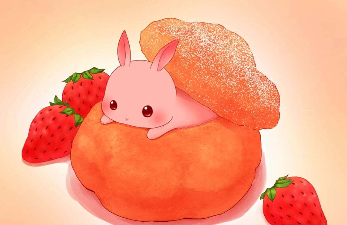 Kawaii Bunny 桌布 壁紙 — 一隻可愛的粉紅色兔子從一個糖漬橙味糕點中探出頭來，周圍是新鮮的草莓。