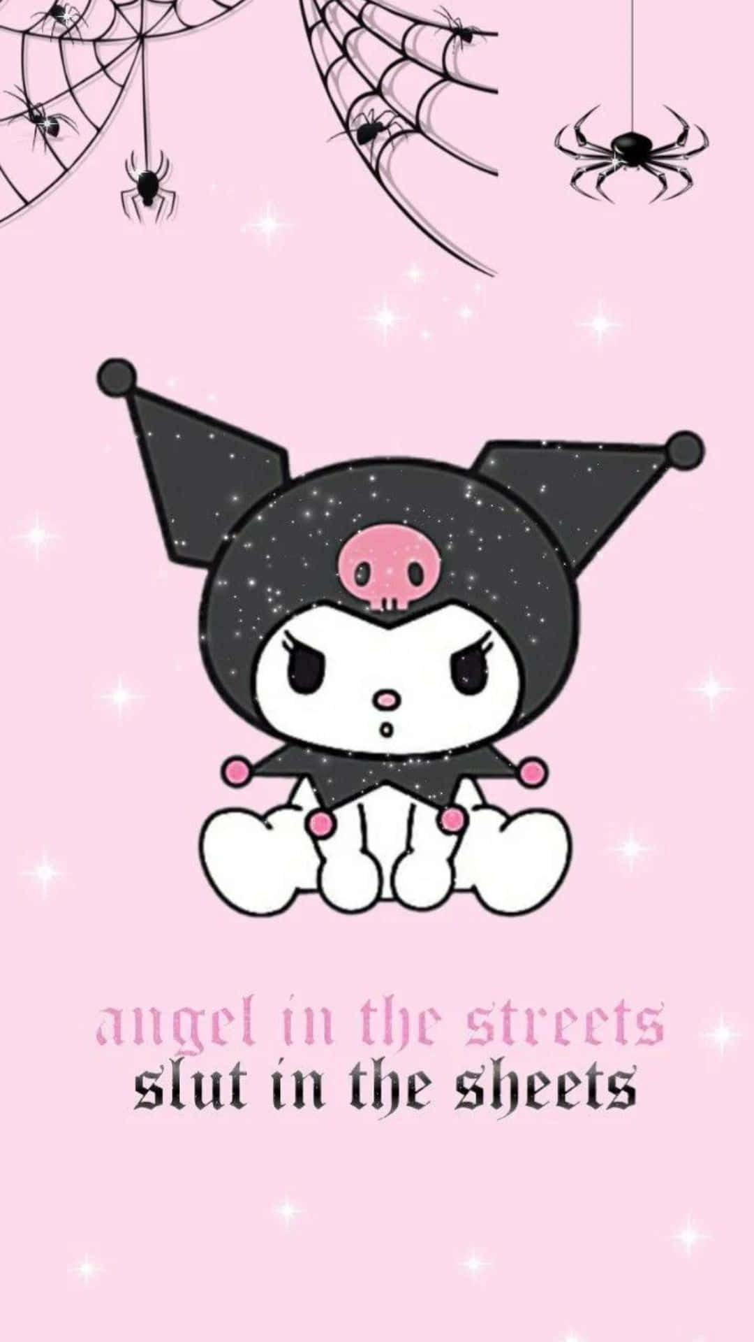 Kuromi Halloween 桌布 壁紙 — 一隻可愛的黑色帽子Kuromi坐在中央，背景是粉紅色閃閃發光，掛著蜘蛛網和蜘蛛。