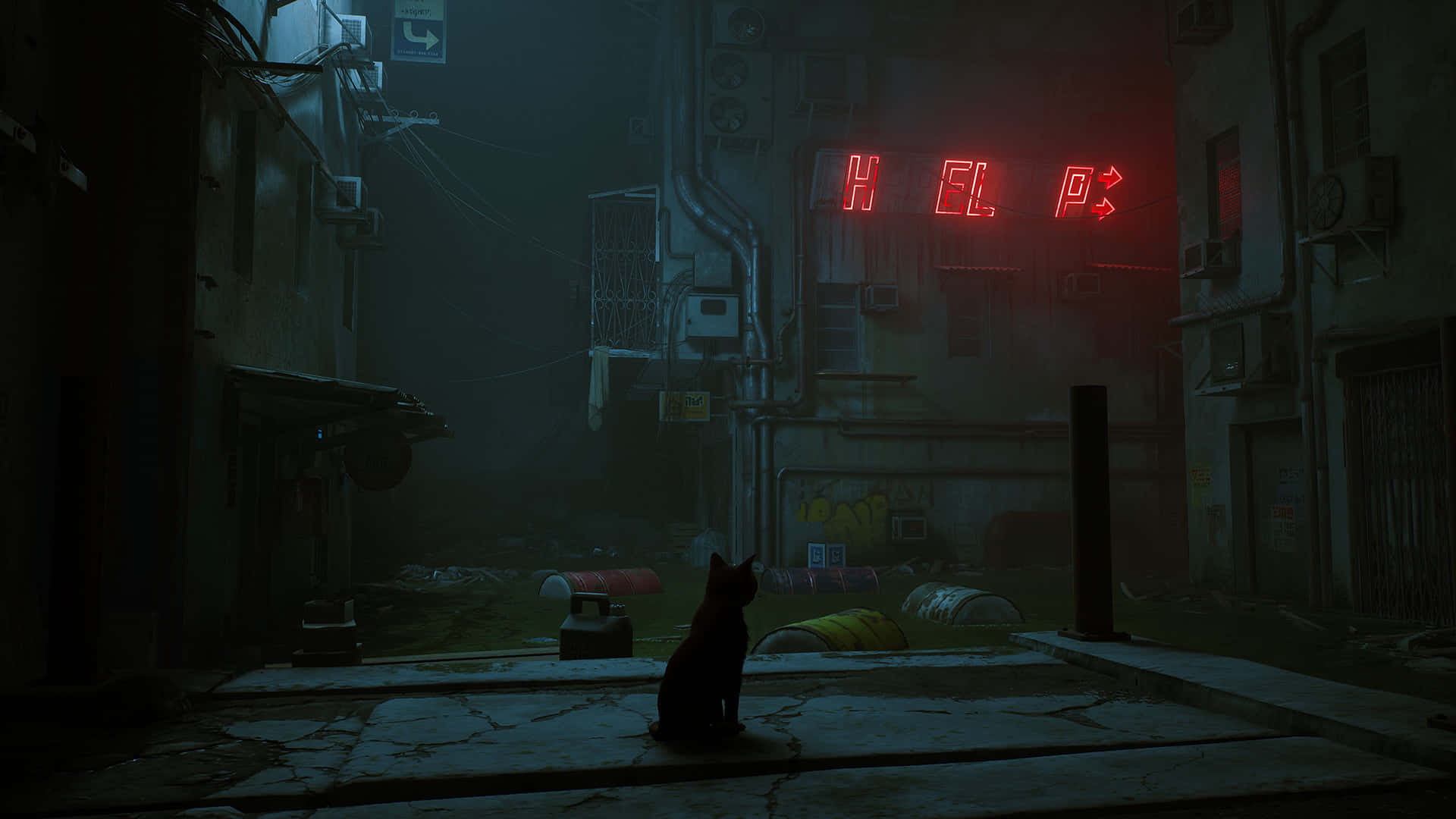 Dark Dystopian 桌布 壁紙 — 一隻孤獨的黑貓坐在霧氣瀰漫的霓虹小巷中，紅色「HELP」標誌在骯髒的城市牆壁上發光。