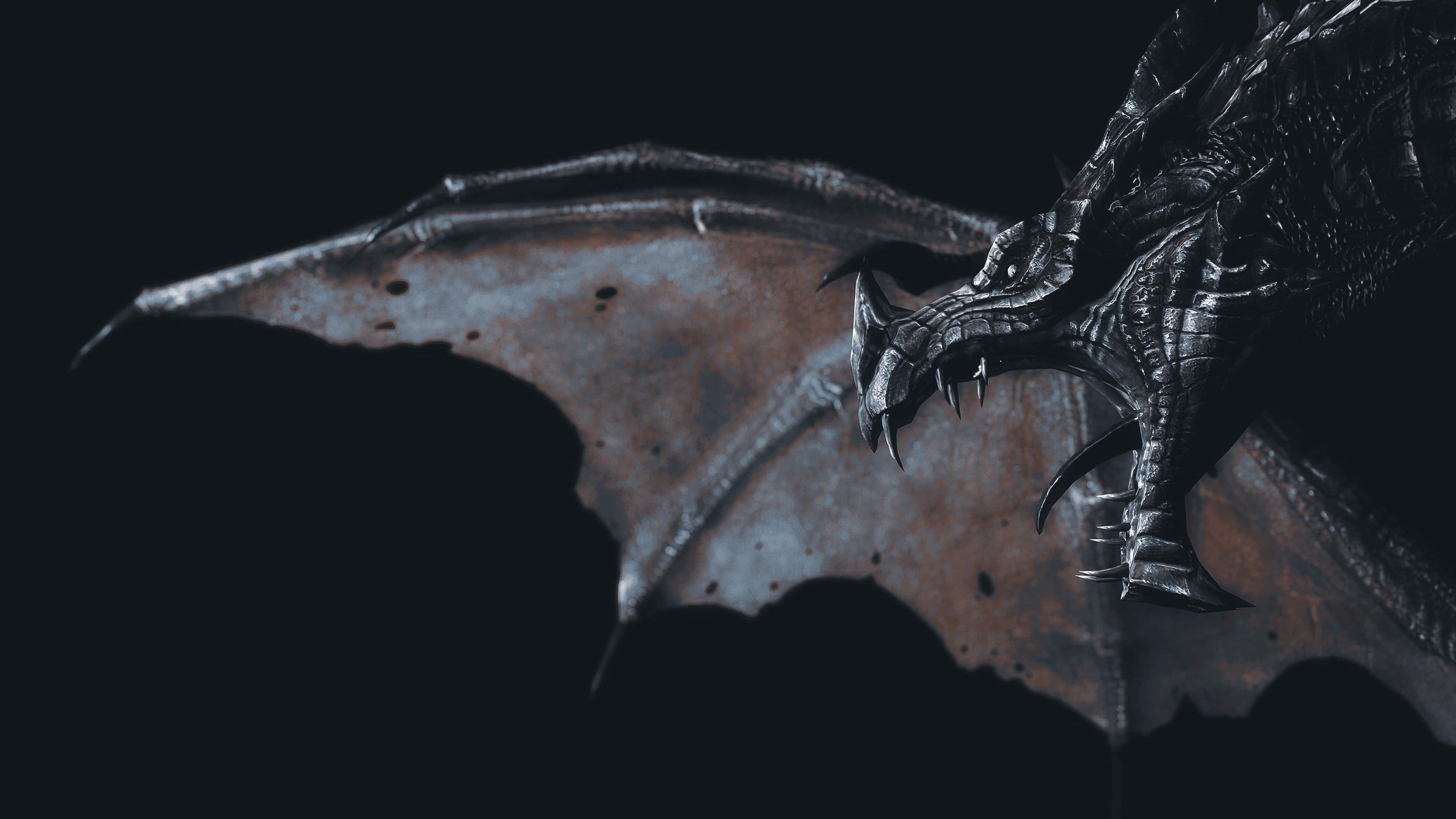 Skyrim Alduin 桌布 壁紙 — 一隻帶有生鏽金屬翅膀的威脅性黑龍凝視著黑暗虛空。