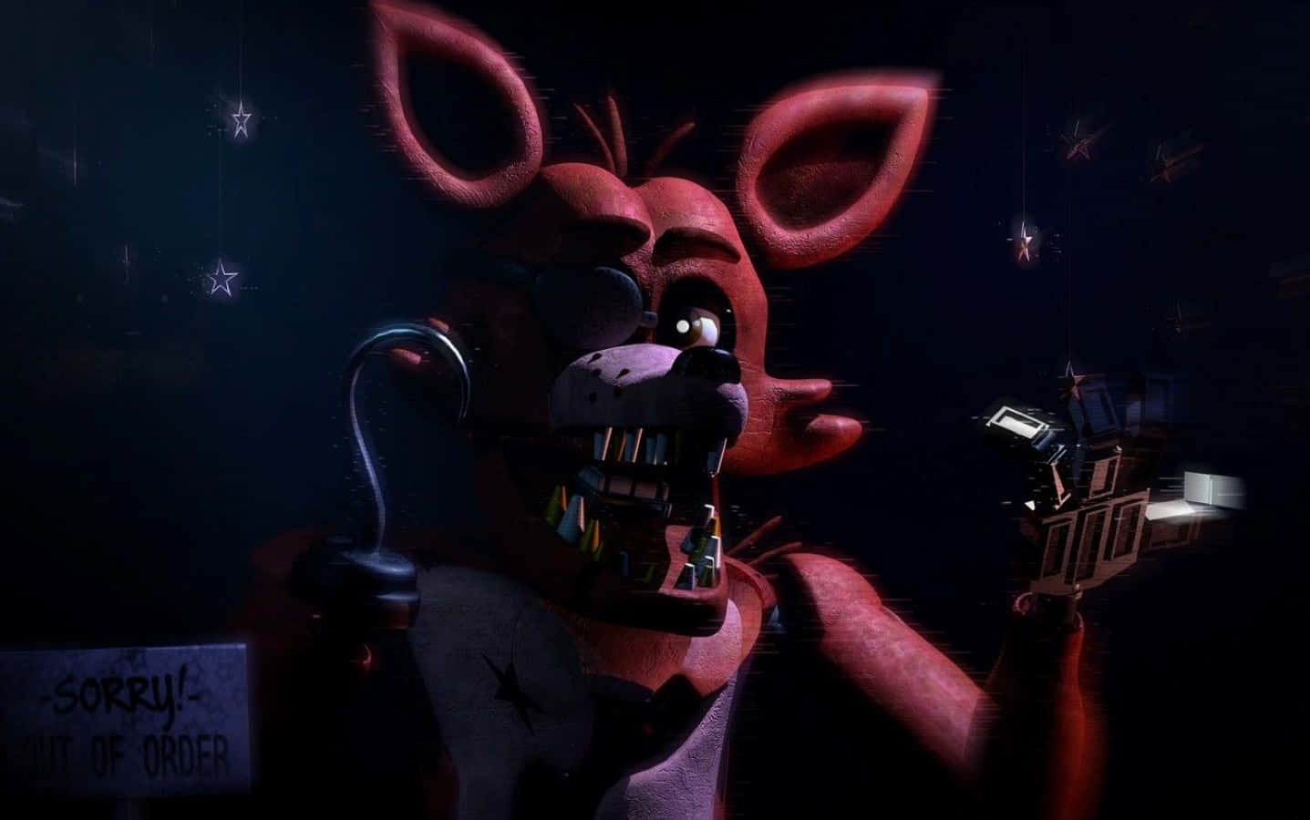 Foxy The Pirate 桌布 壁紙 — 一隻帶有破損牙齒和發光眼睛的威脅性紅色電子狐狸，在一個掛有星星和「sorry out of order」標誌的黑暗房間裡拿著槍。
