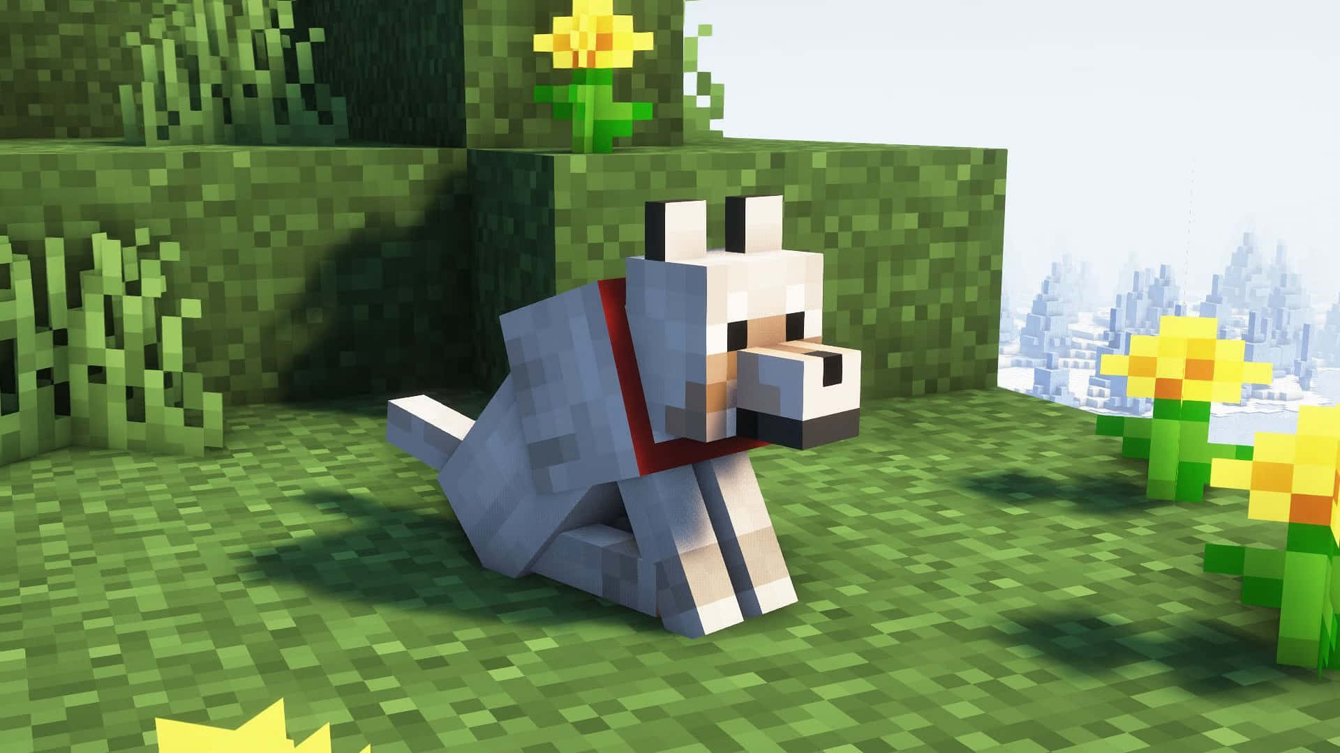 Minecraft Wolf 桌布 壁紙 — 一隻戴着紅色項圈的像素狗坐在綠色草地上，旁邊有黃色花朵，背景是方塊狀的Minecraft風格景觀。