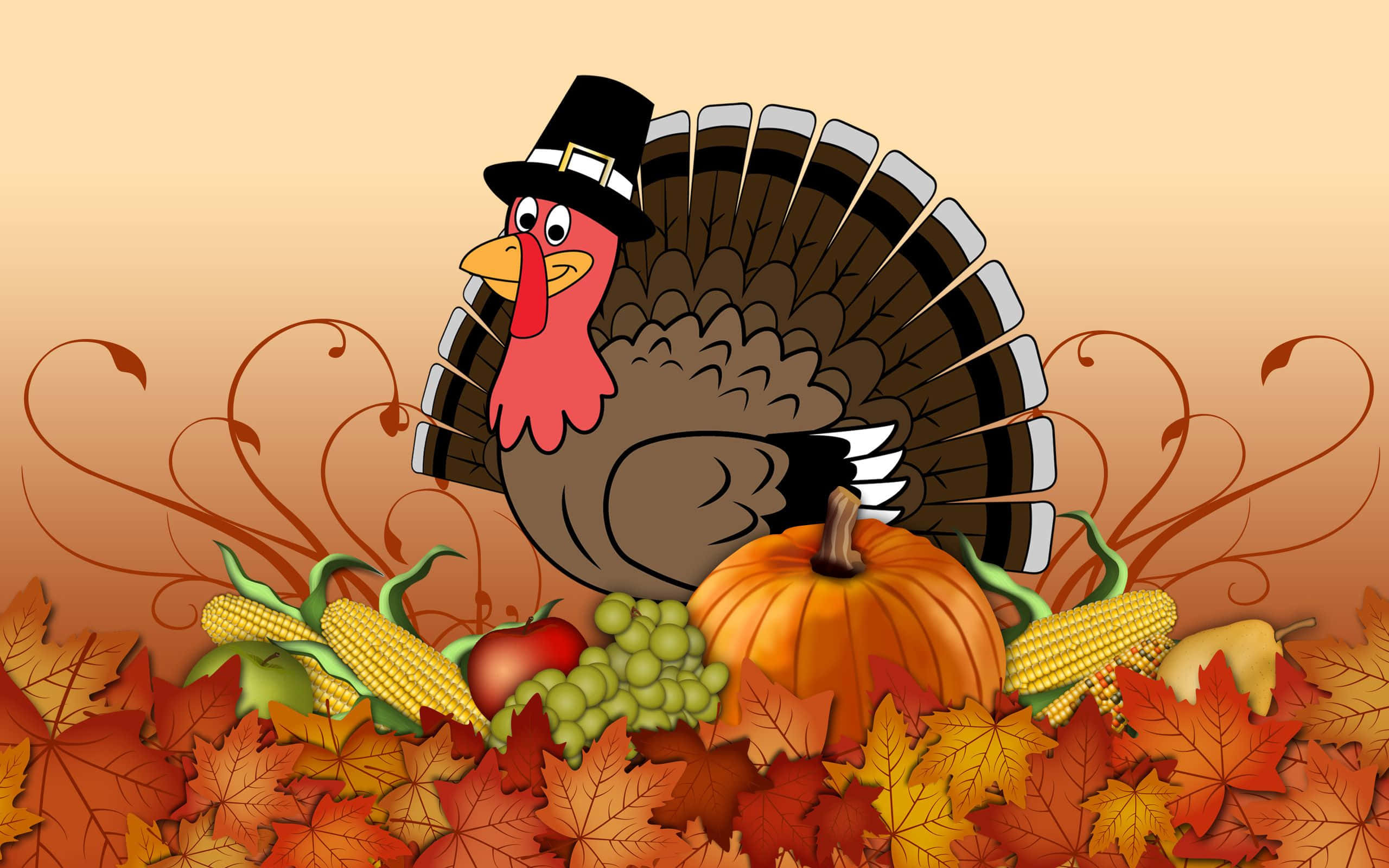 Happy Thanksgiving 桌布 壁紙 — 一隻戴著朝聖者帽子的卡通火雞，在溫暖漸變背景前，自豪地站在南瓜、玉米和秋葉之中。