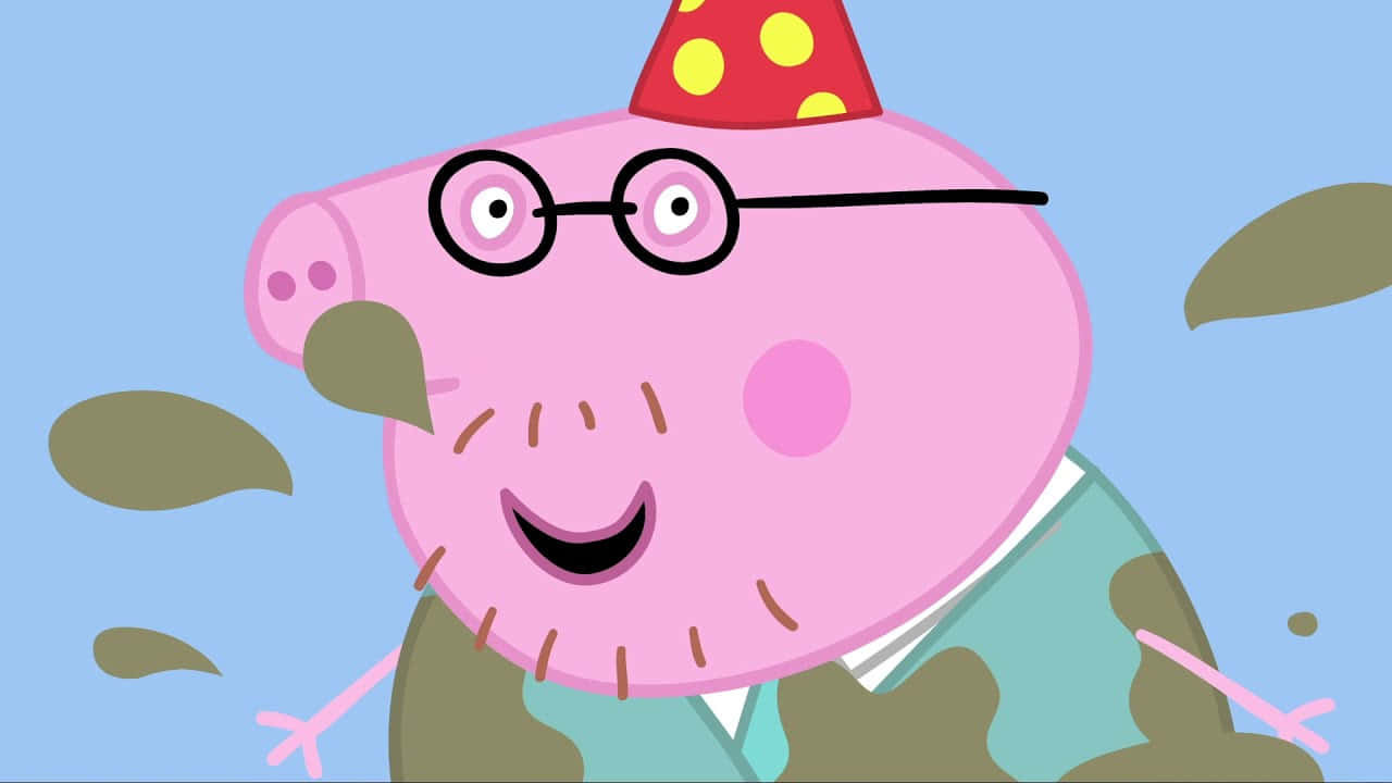 Daddy Pig 桌布 壁紙 — 一隻戴著眼鏡和波點派對帽、滿身泥濘的快樂卡通豬，背景是淺藍色。