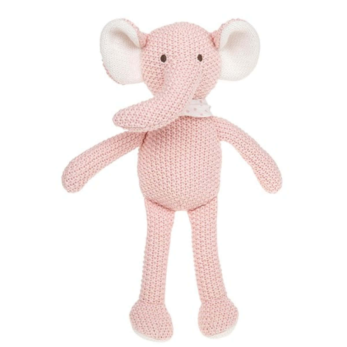 Emily Elephant 桌布 壁紙 — 一隻柔軟的粉紅色針織大象毛絨玩具，帶有白色耳朵和圓點領，站在潔白的背景前。