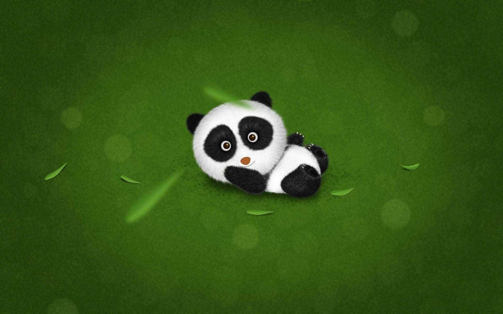一隻獨自享受點心的熊貓 壁紙 — 一隻可愛的卡通熊貓寶寶蜷縮在柔軟的綠色草地上，周圍散落著樹葉和散景光效。