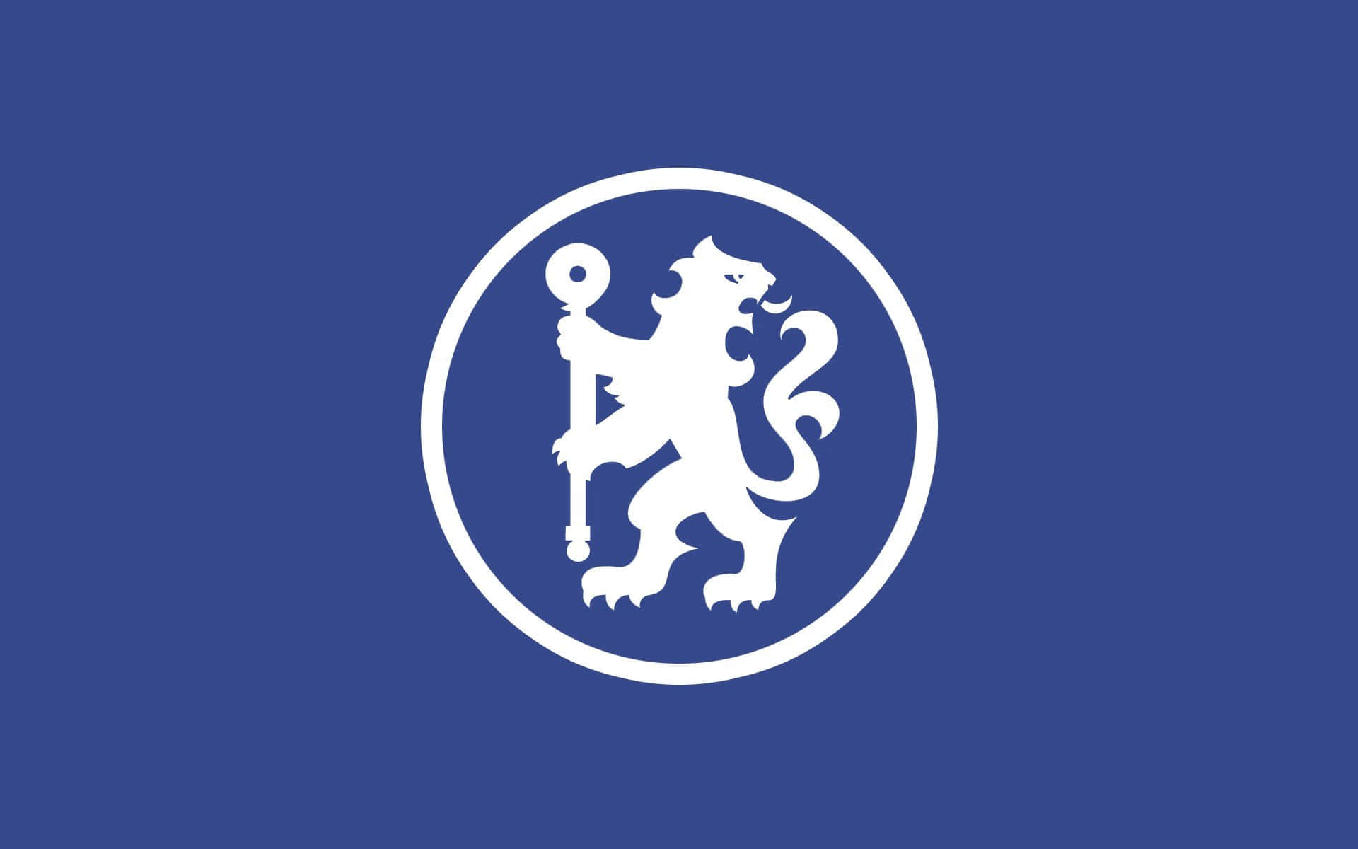 Chelsea 桌布 壁紙 — 一隻白色躍立獅子喺實心藍色背景上嘅圓圈內揸住一把鎖匙。
